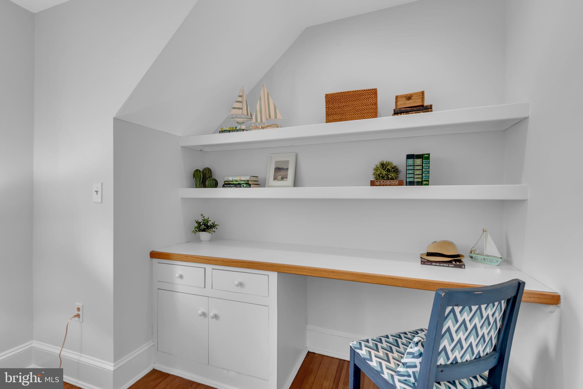 MURRAY HILL - Residential