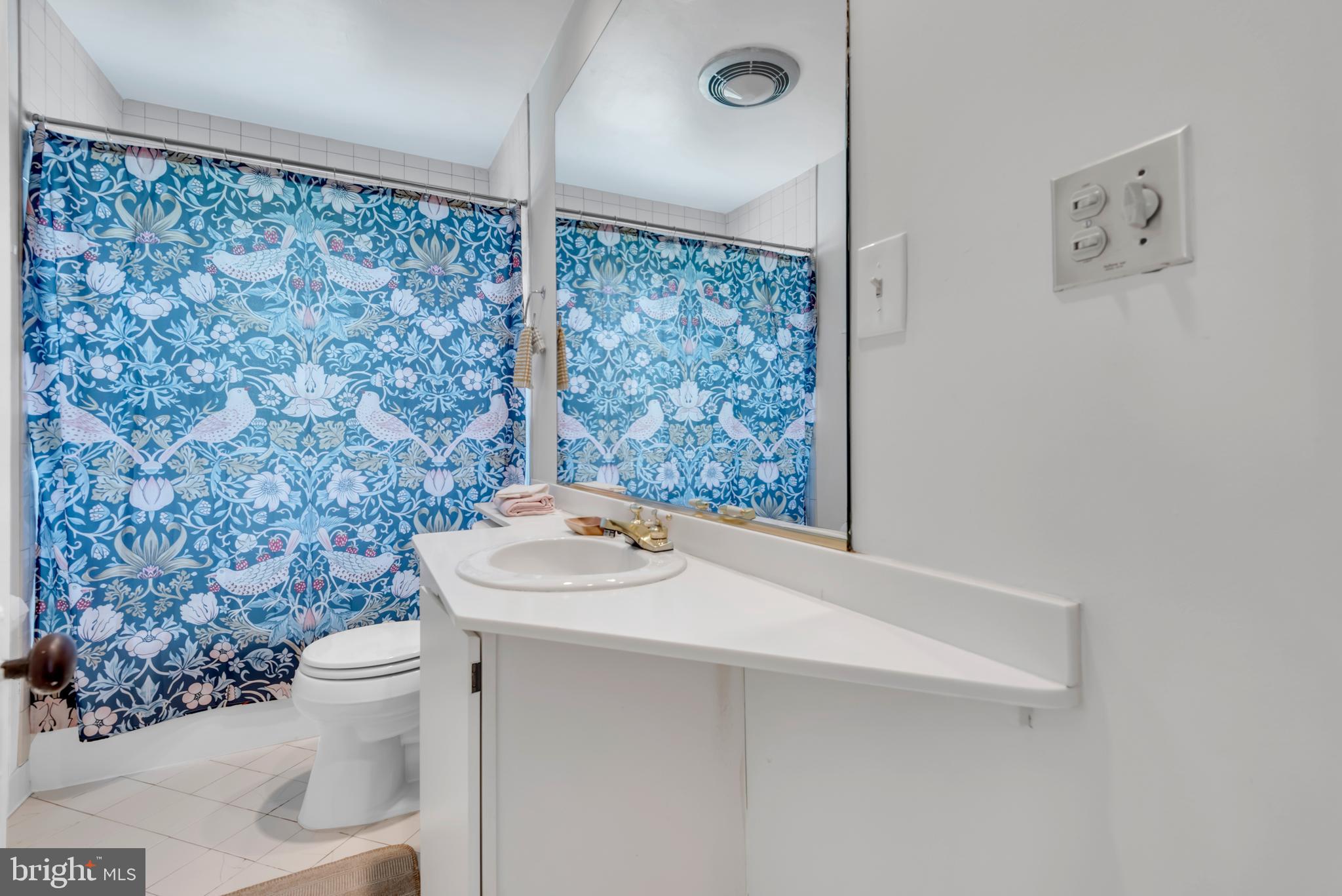 MURRAY HILL - Residential