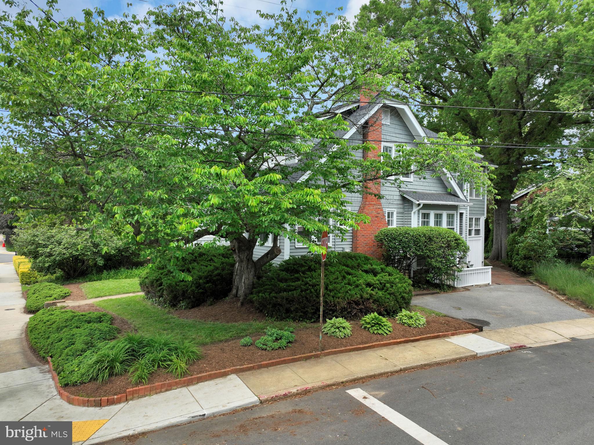 MURRAY HILL - Residential