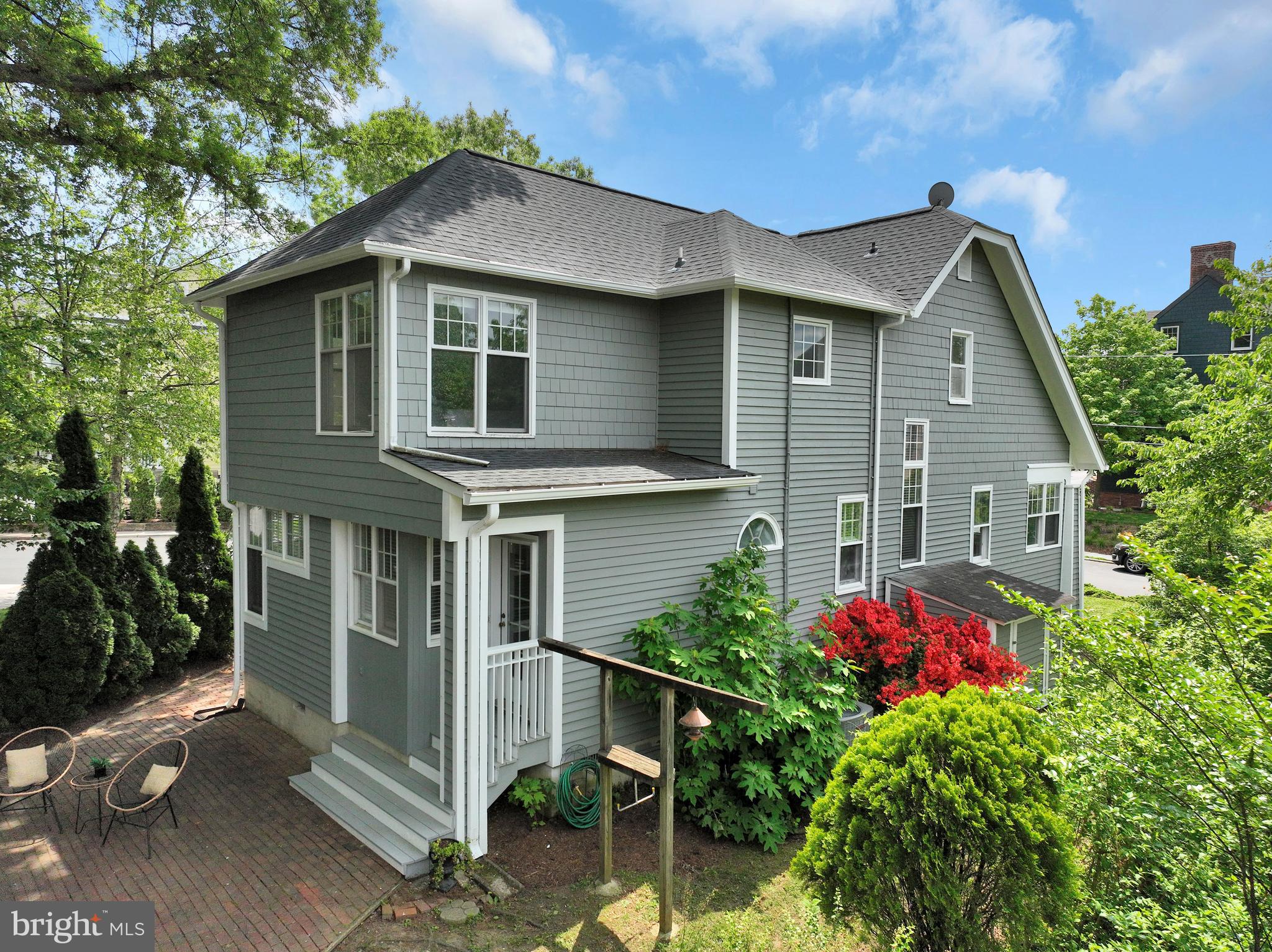 MURRAY HILL - Residential