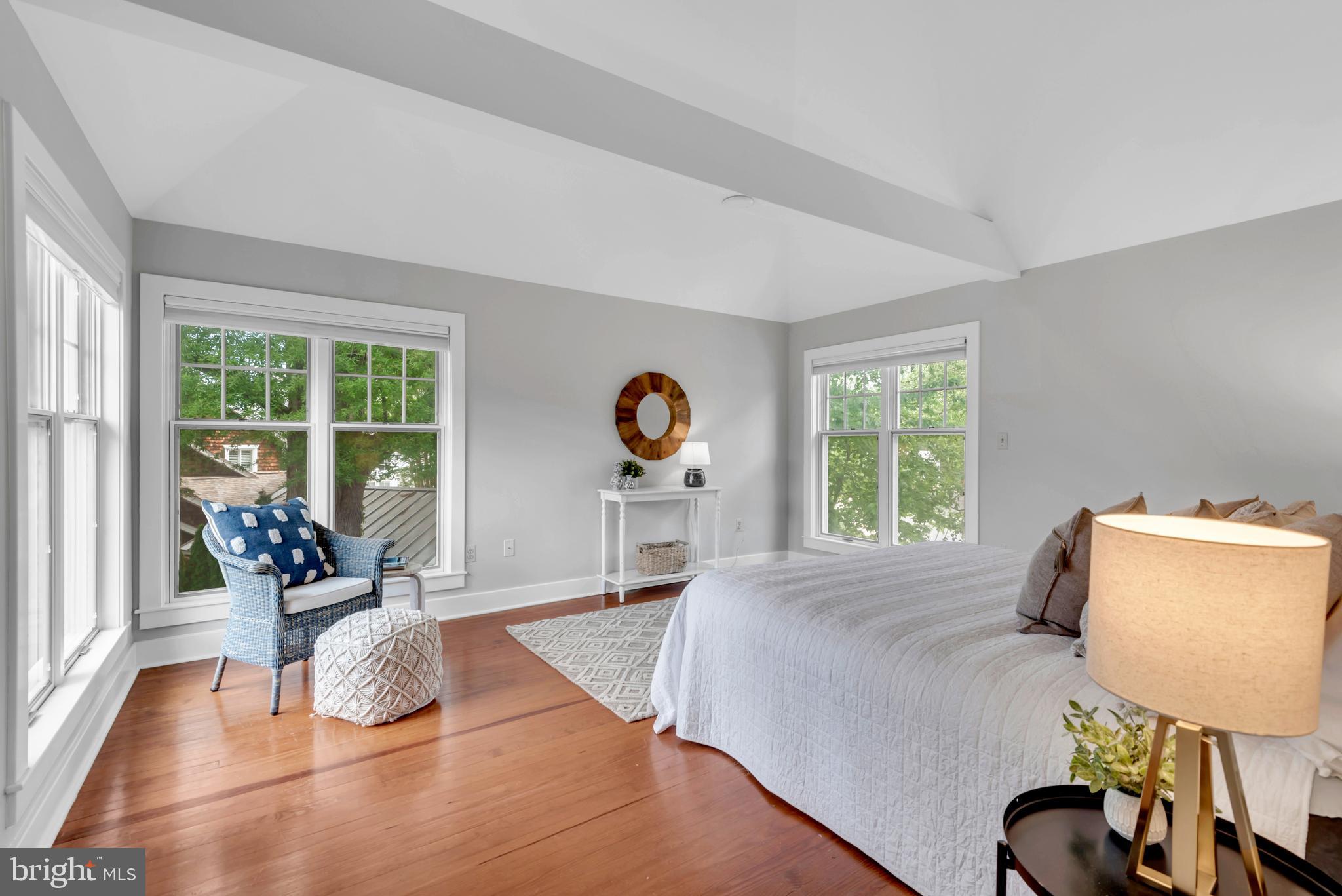 MURRAY HILL - Residential