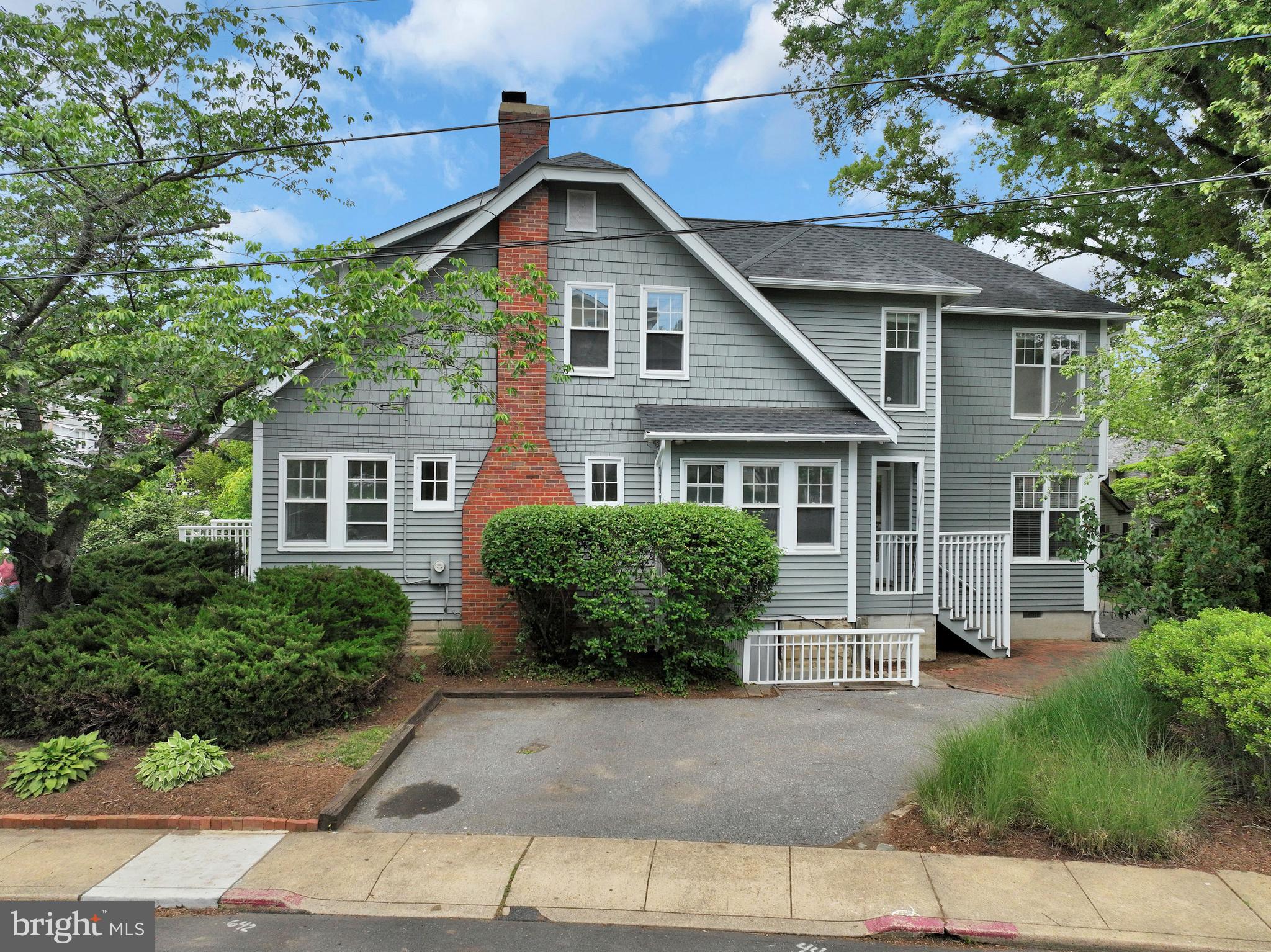 MURRAY HILL - Residential