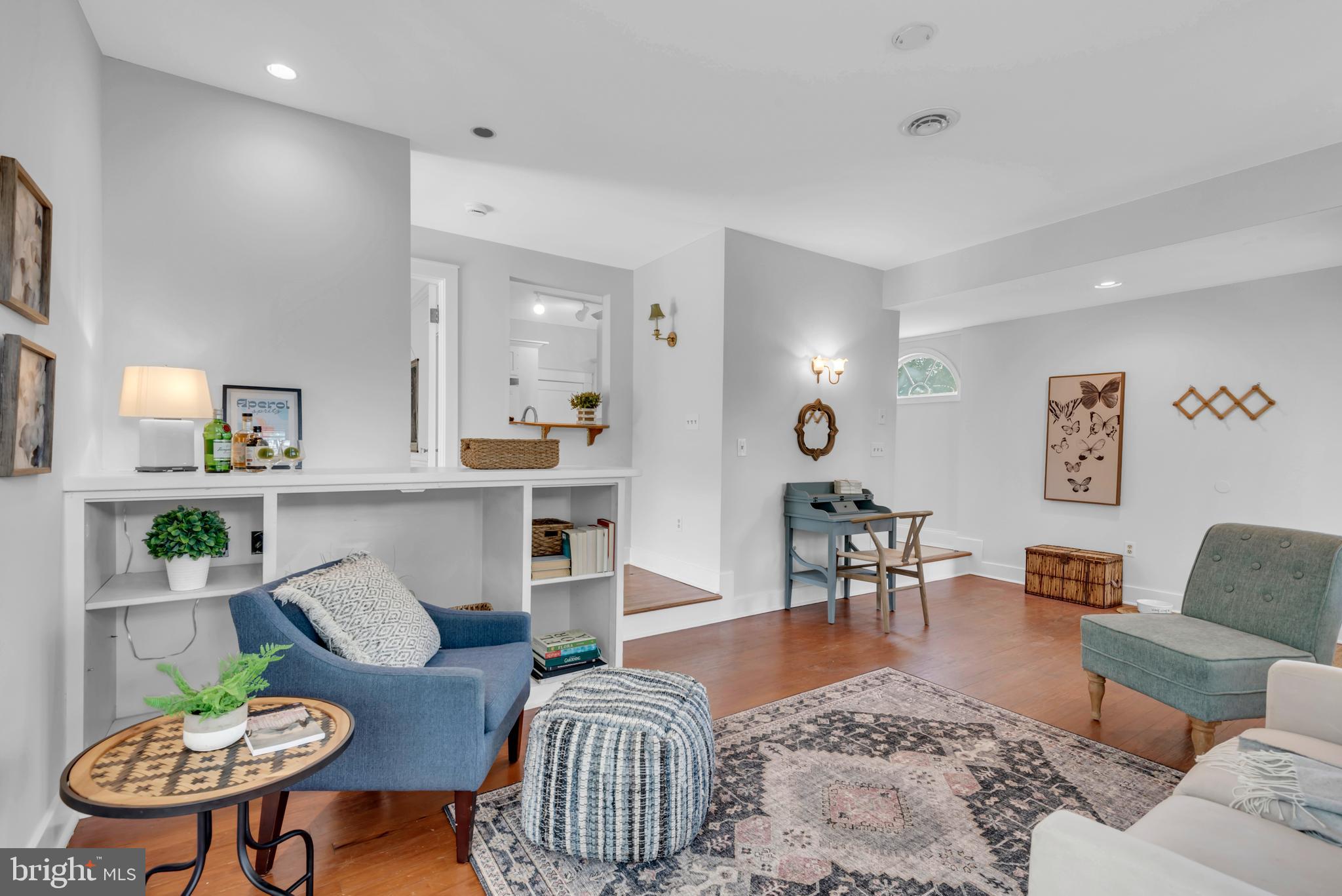 MURRAY HILL - Residential