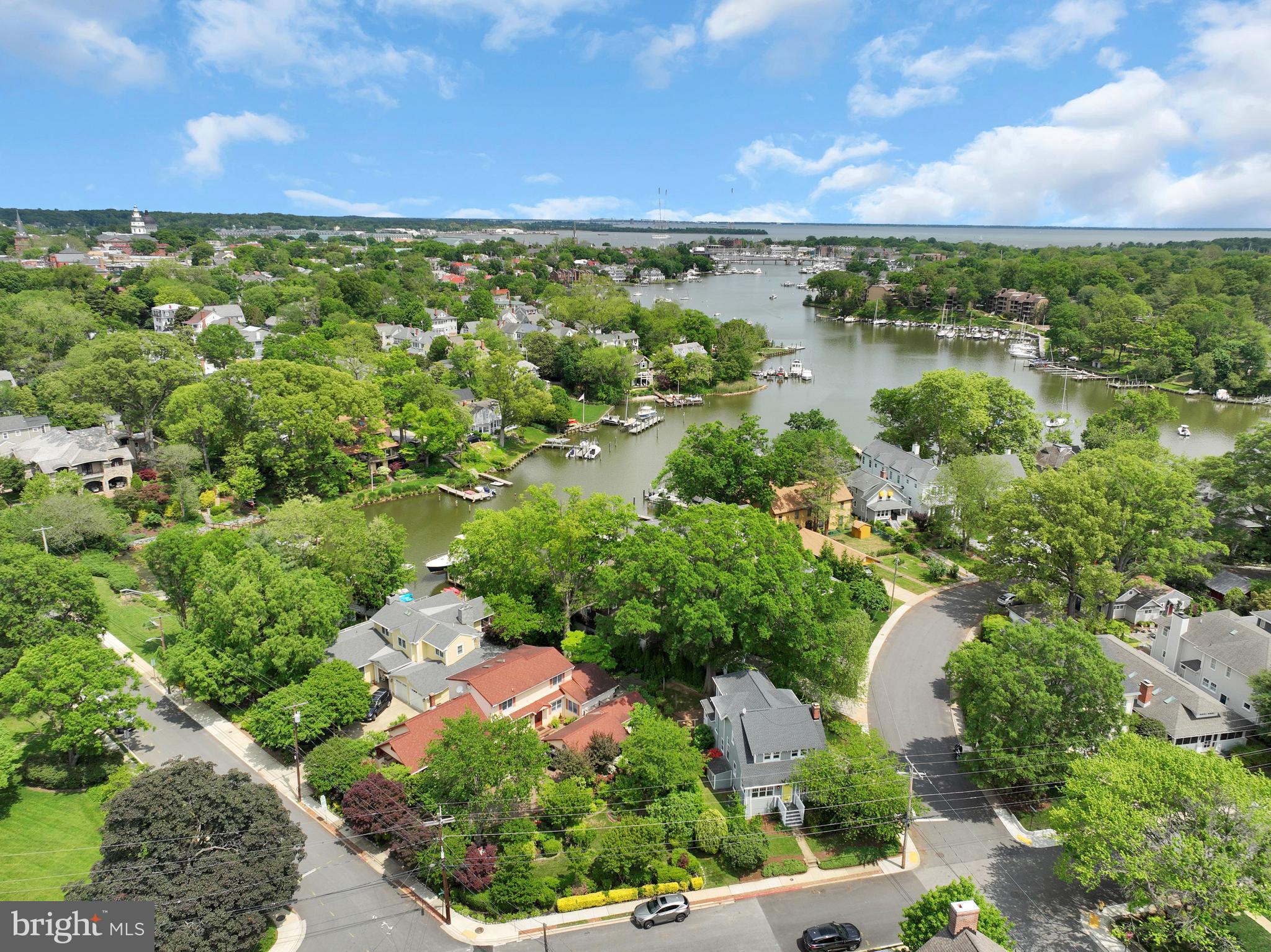 MURRAY HILL - Residential