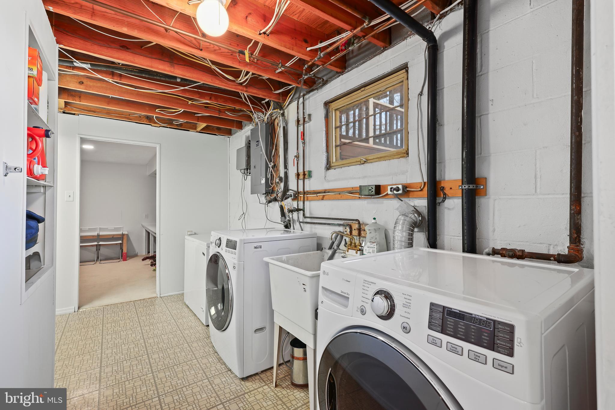 ORANGE HUNT ESTATES - Residential