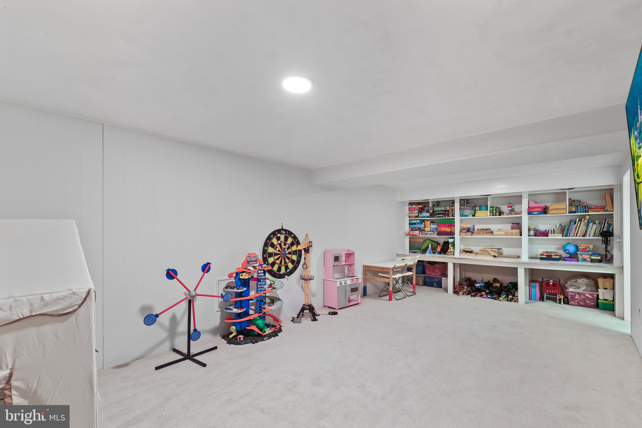 ORANGE HUNT ESTATES - Residential