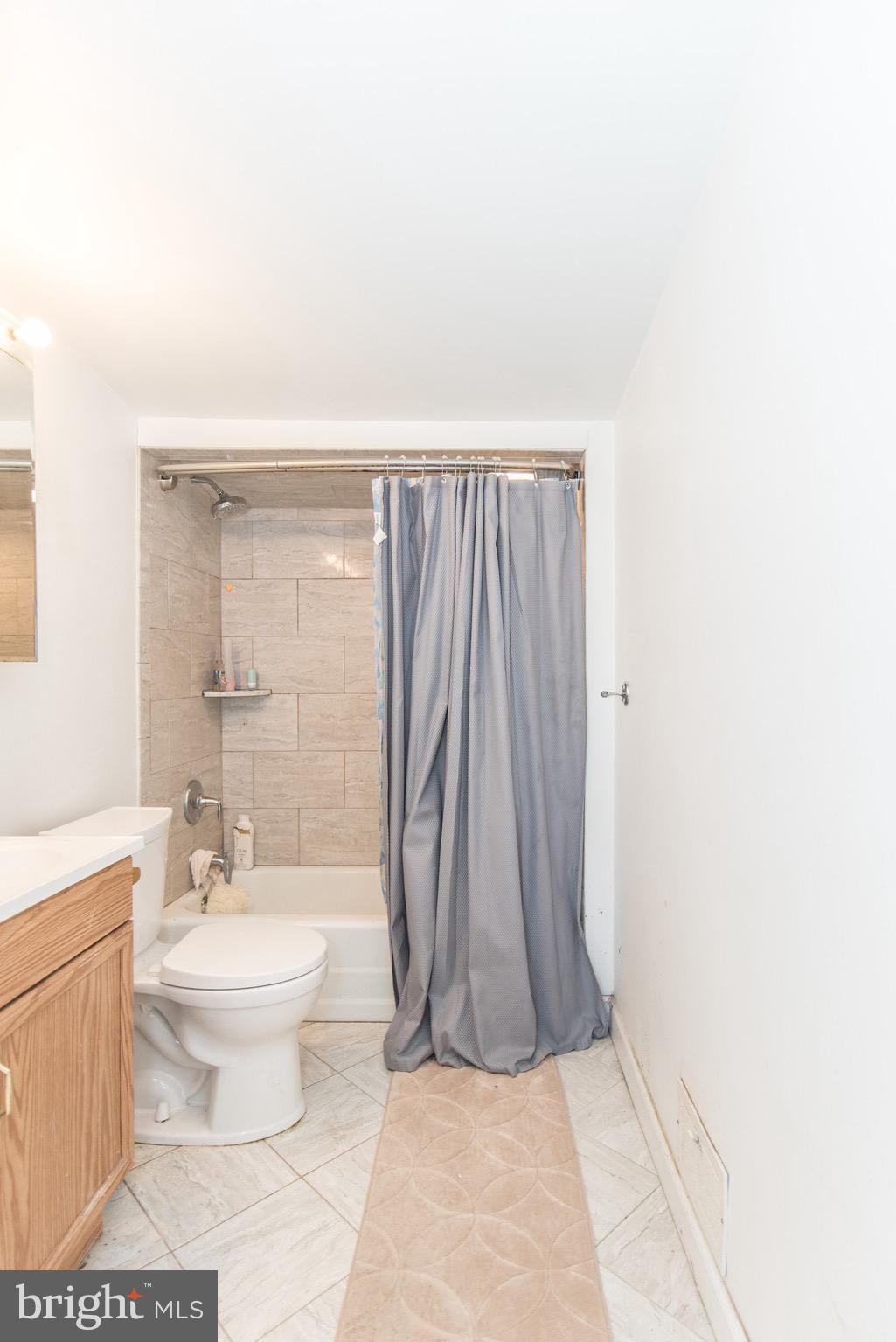 ROSLYN - Residential