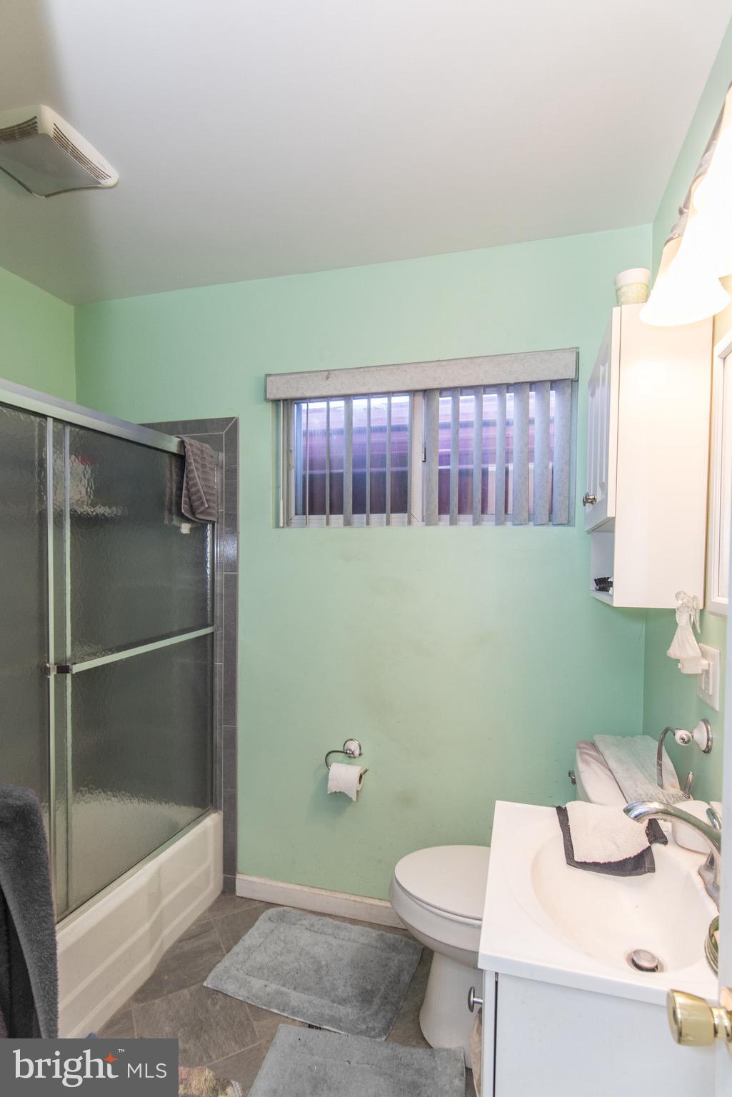 ROSLYN - Residential