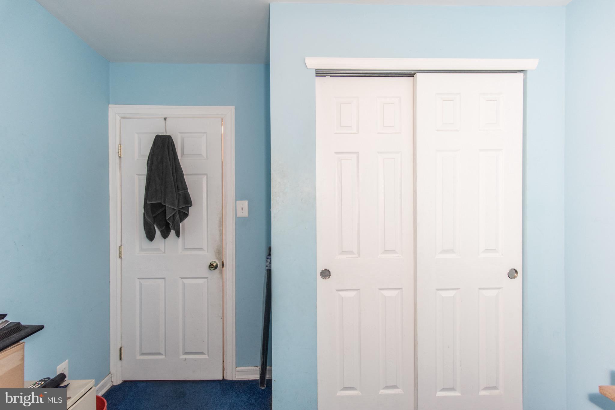 ROSLYN - Residential