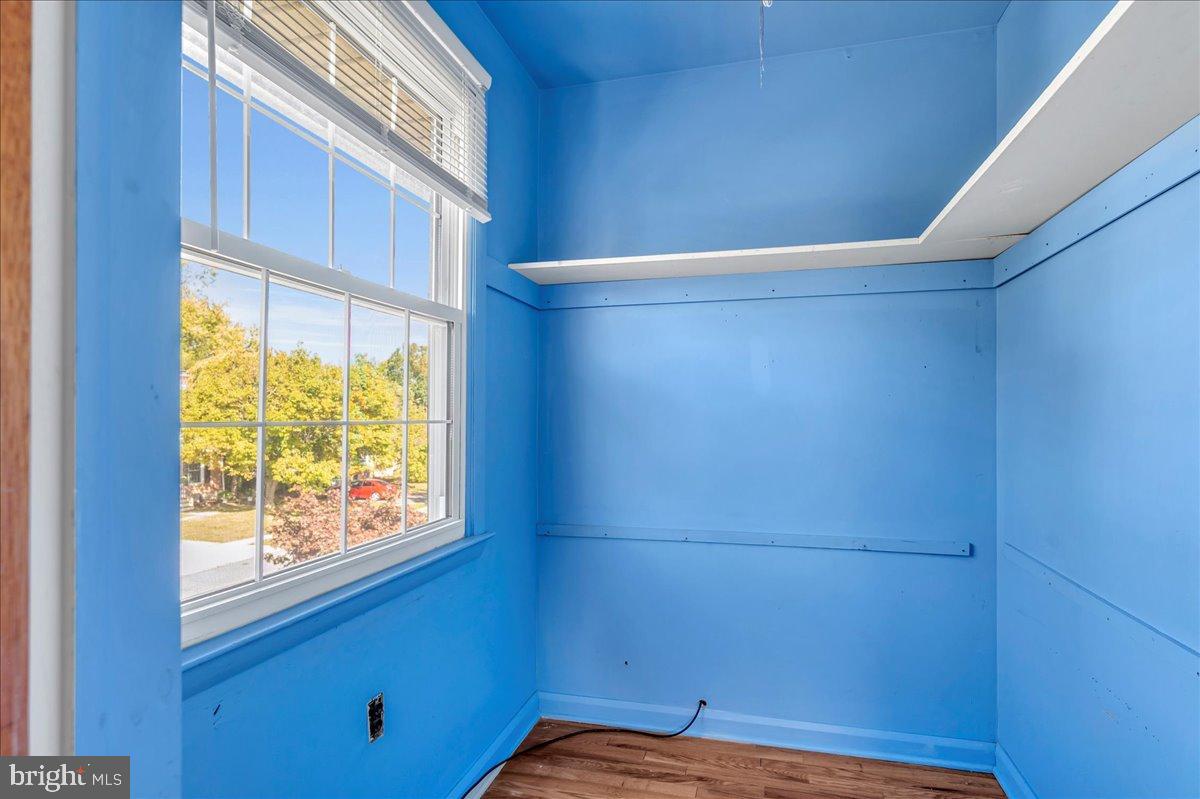 GRAYLYN CREST - Residential