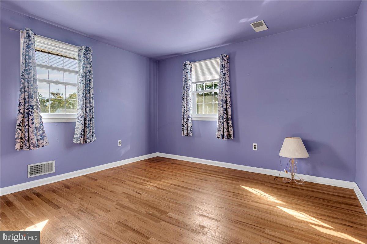 GRAYLYN CREST - Residential