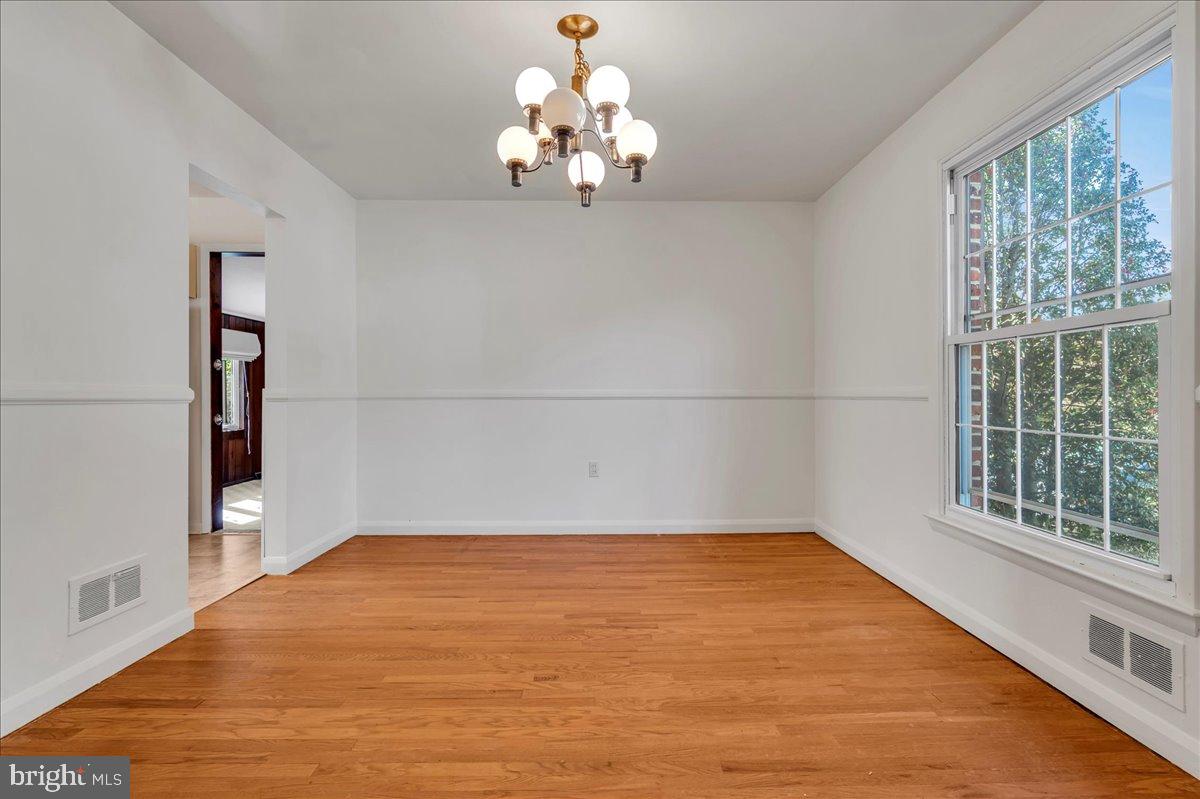 GRAYLYN CREST - Residential