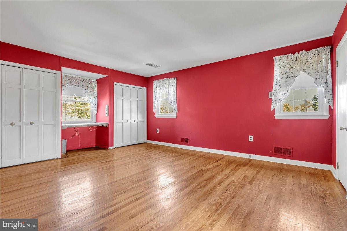 GRAYLYN CREST - Residential