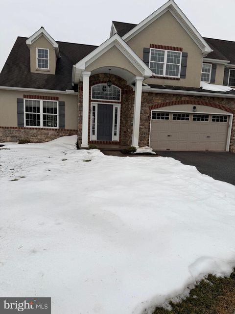 101 BANEBERRY LN LITITZ PA 17543