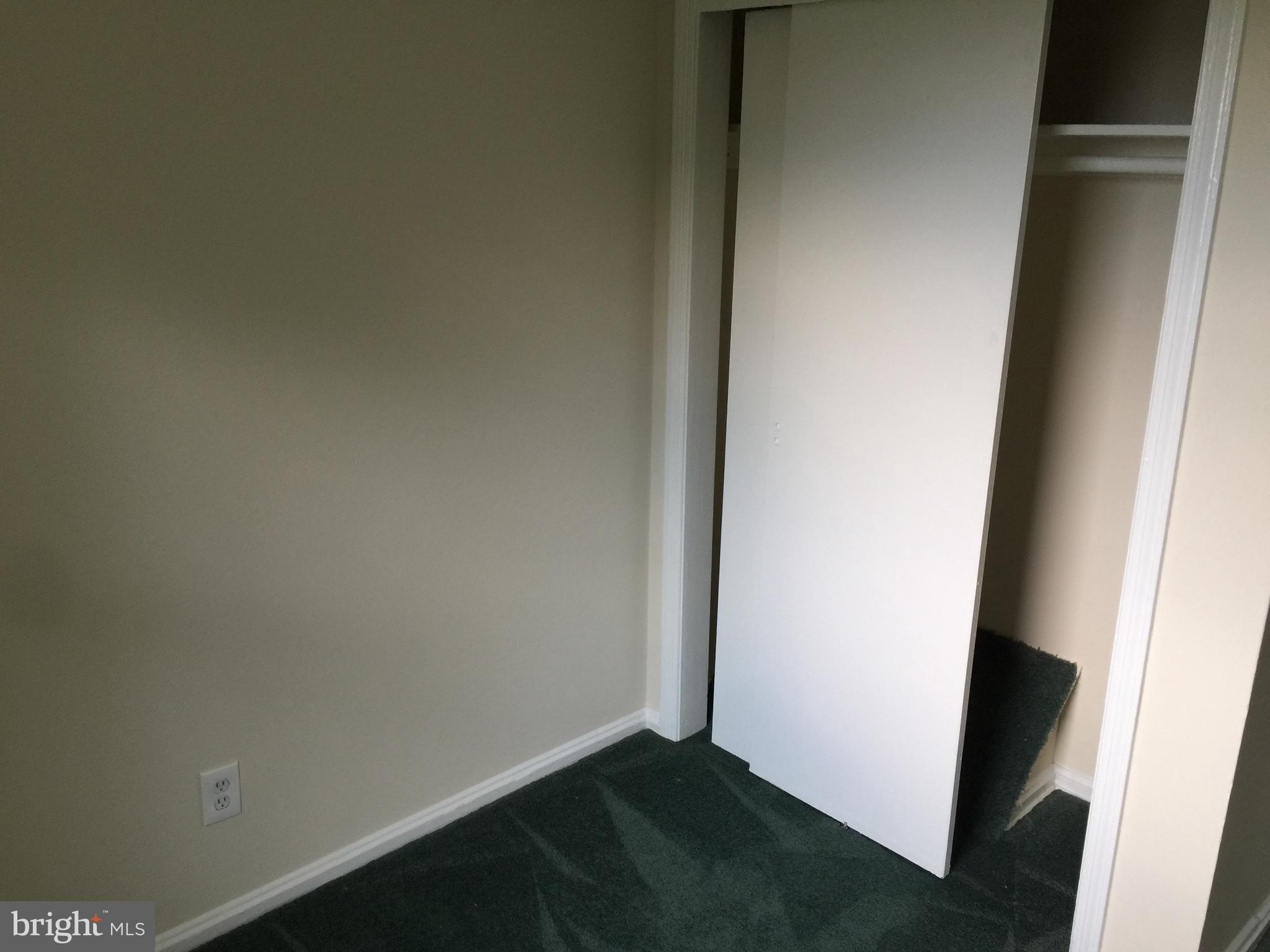 WARWICK VILLAGE - Residential Lease