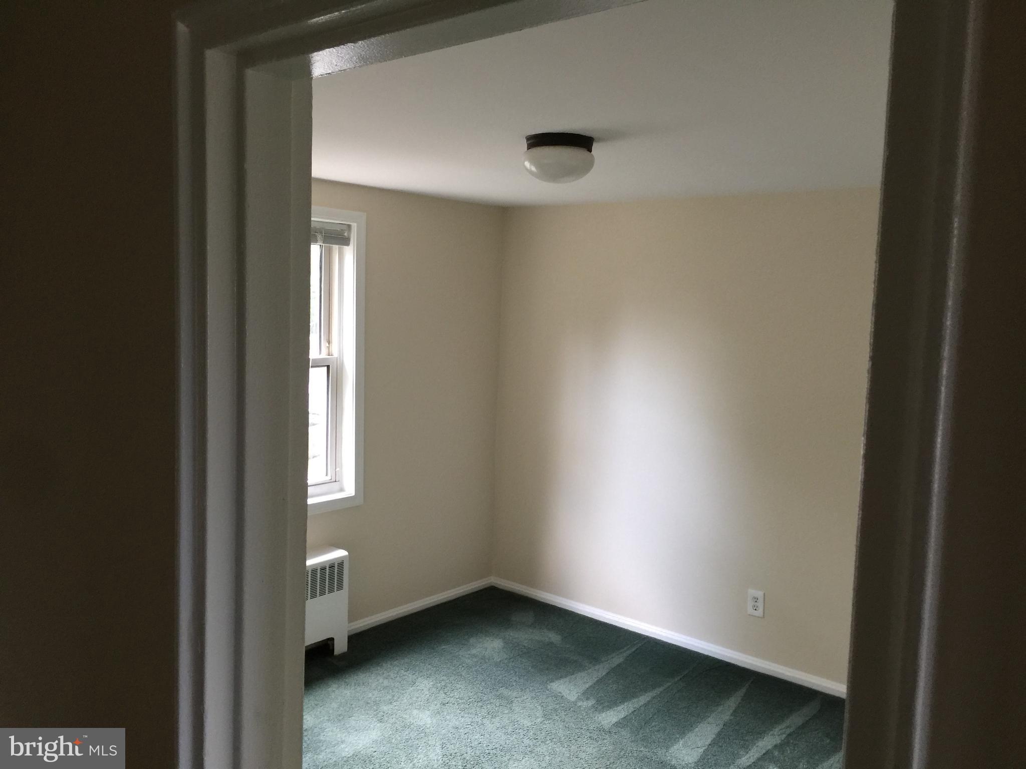 WARWICK VILLAGE - Residential Lease