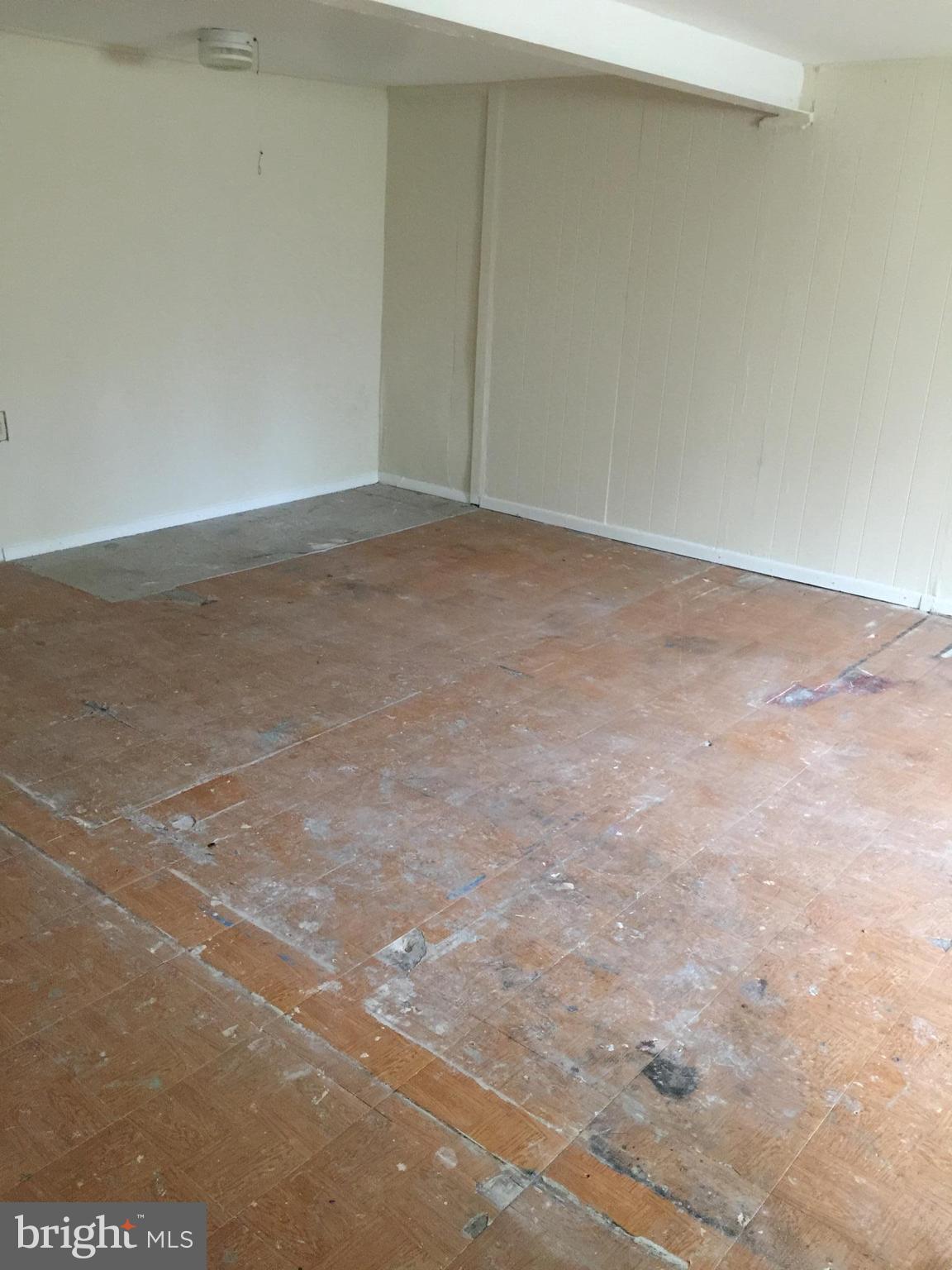 WARWICK VILLAGE - Residential Lease