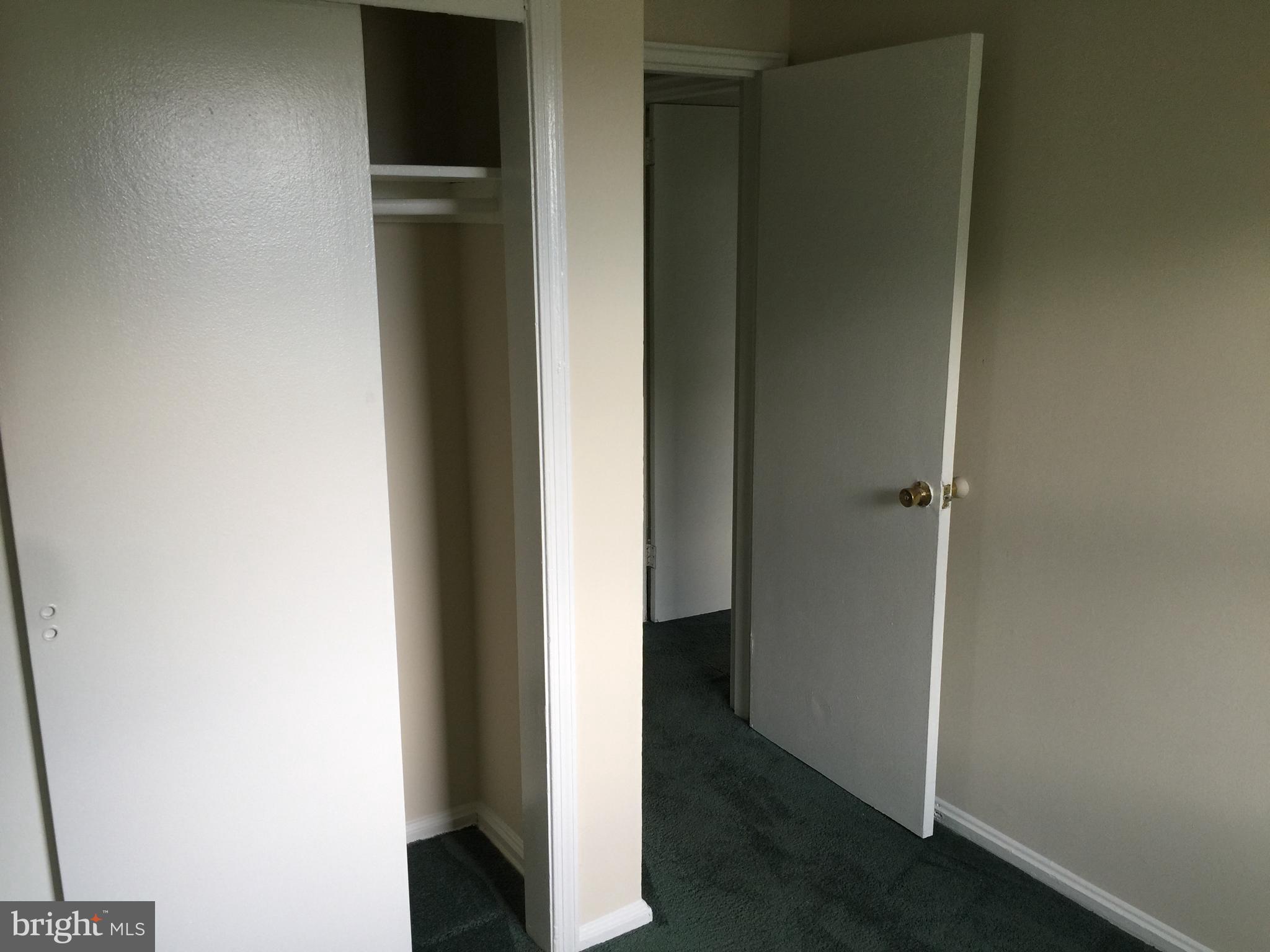 WARWICK VILLAGE - Residential Lease