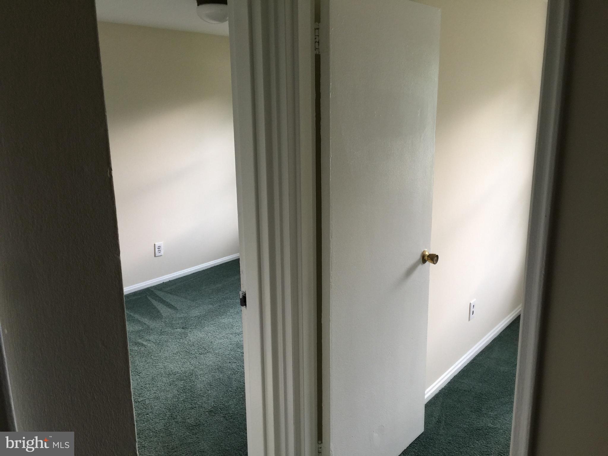 WARWICK VILLAGE - Residential Lease