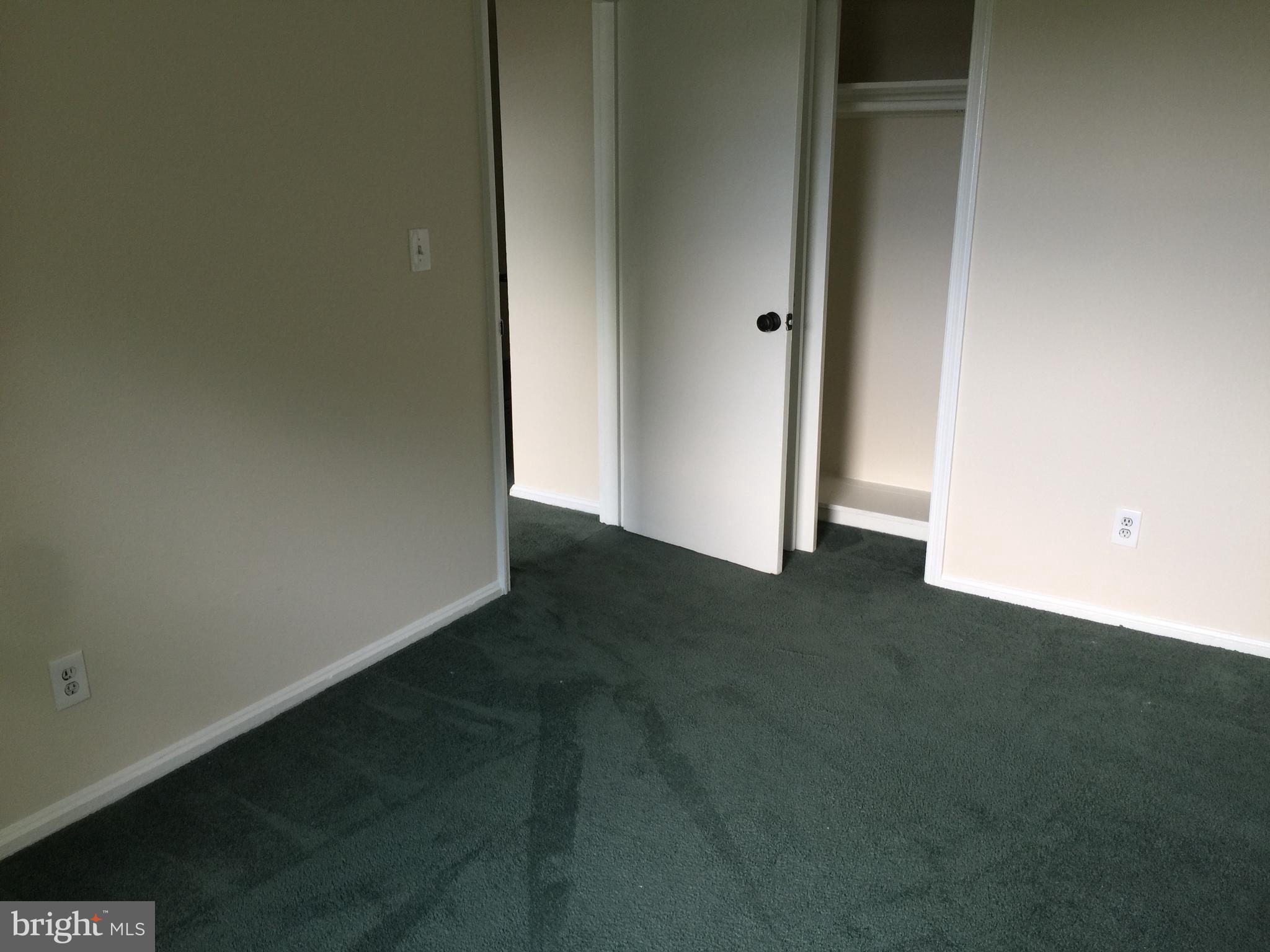 WARWICK VILLAGE - Residential Lease