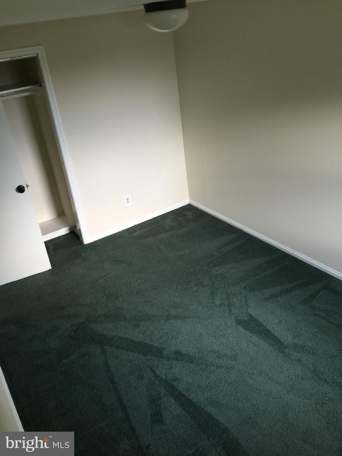 WARWICK VILLAGE - Residential Lease