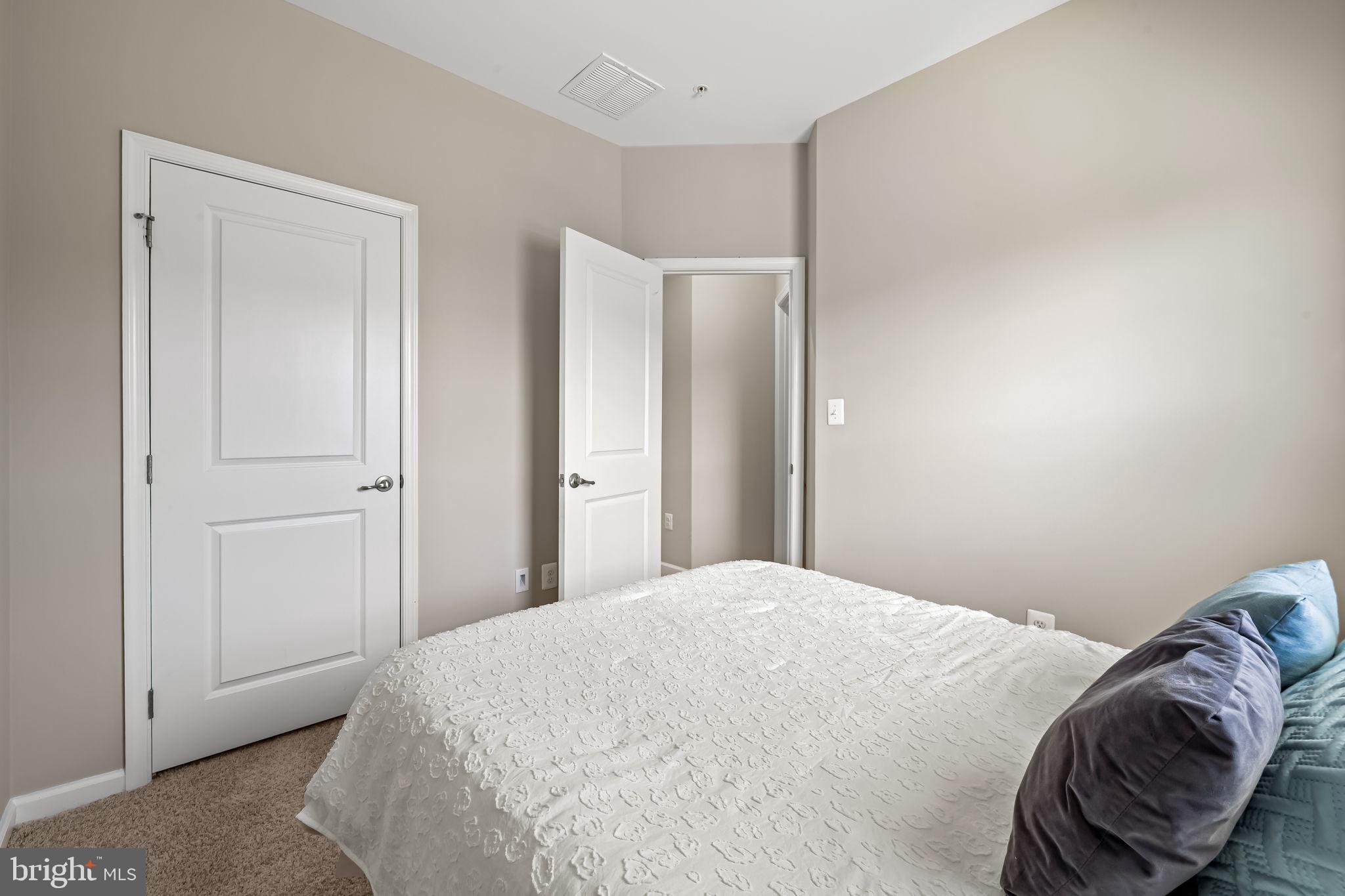 ROCKDALE VILLAGE - Residential