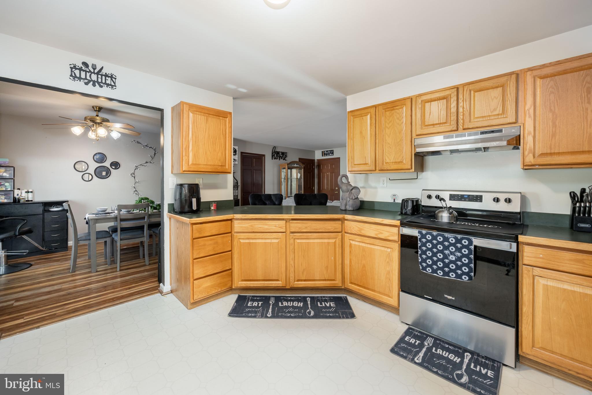 CHESAPEAKE PLACE - Residential