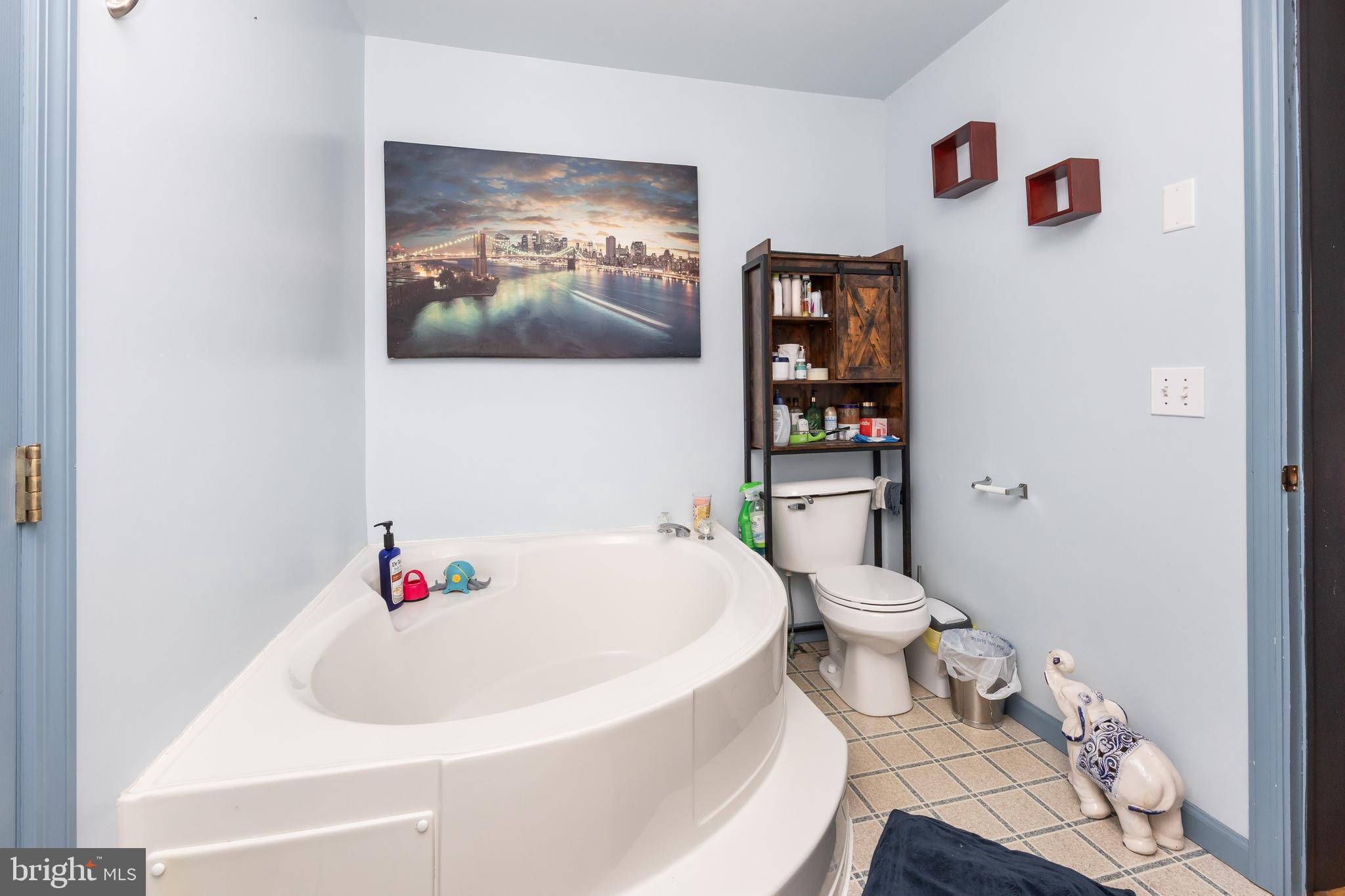 CHESAPEAKE PLACE - Residential