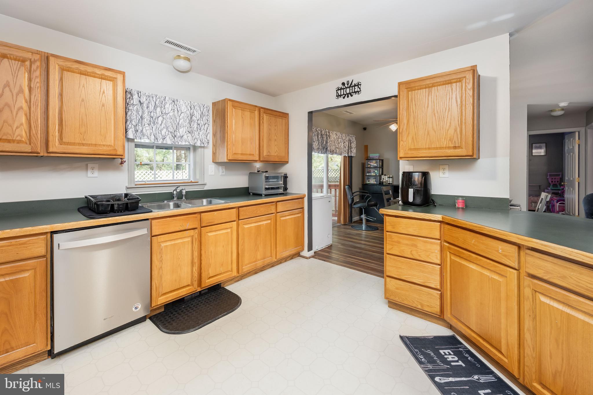 CHESAPEAKE PLACE - Residential