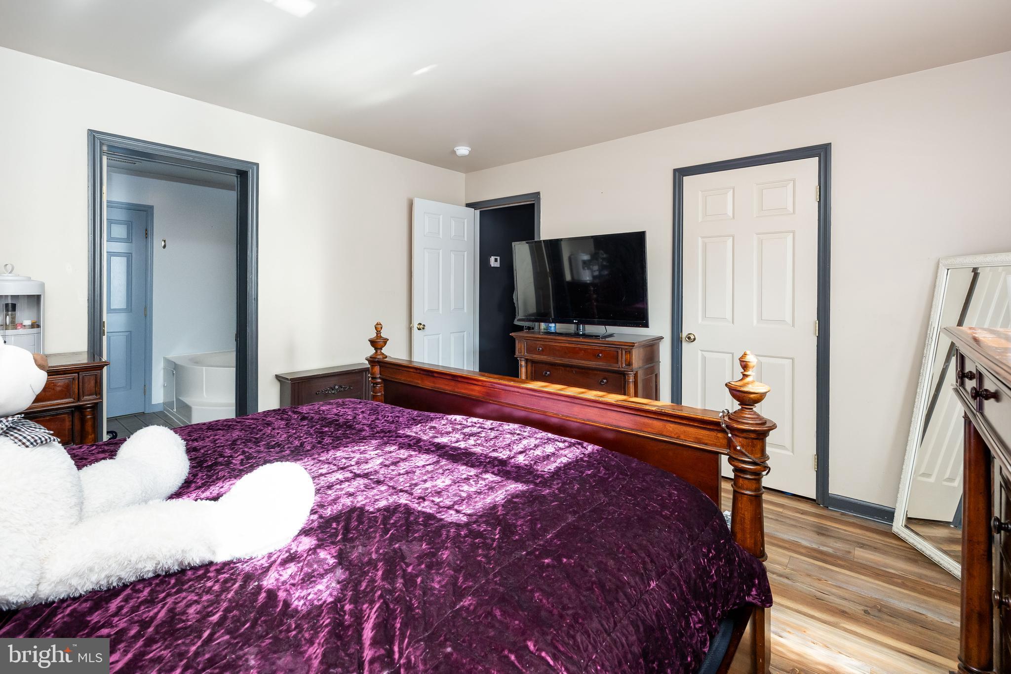 CHESAPEAKE PLACE - Residential