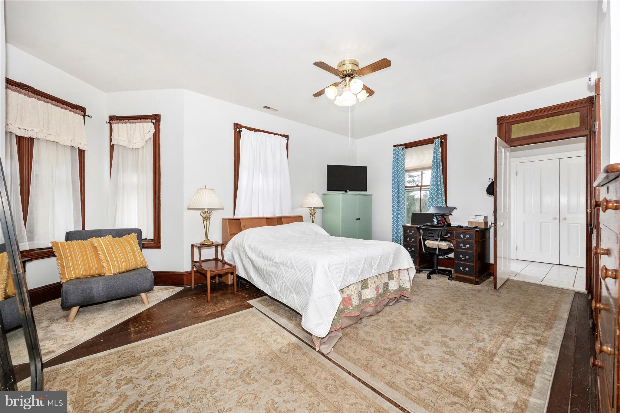 MIDDLETOWN - Residential