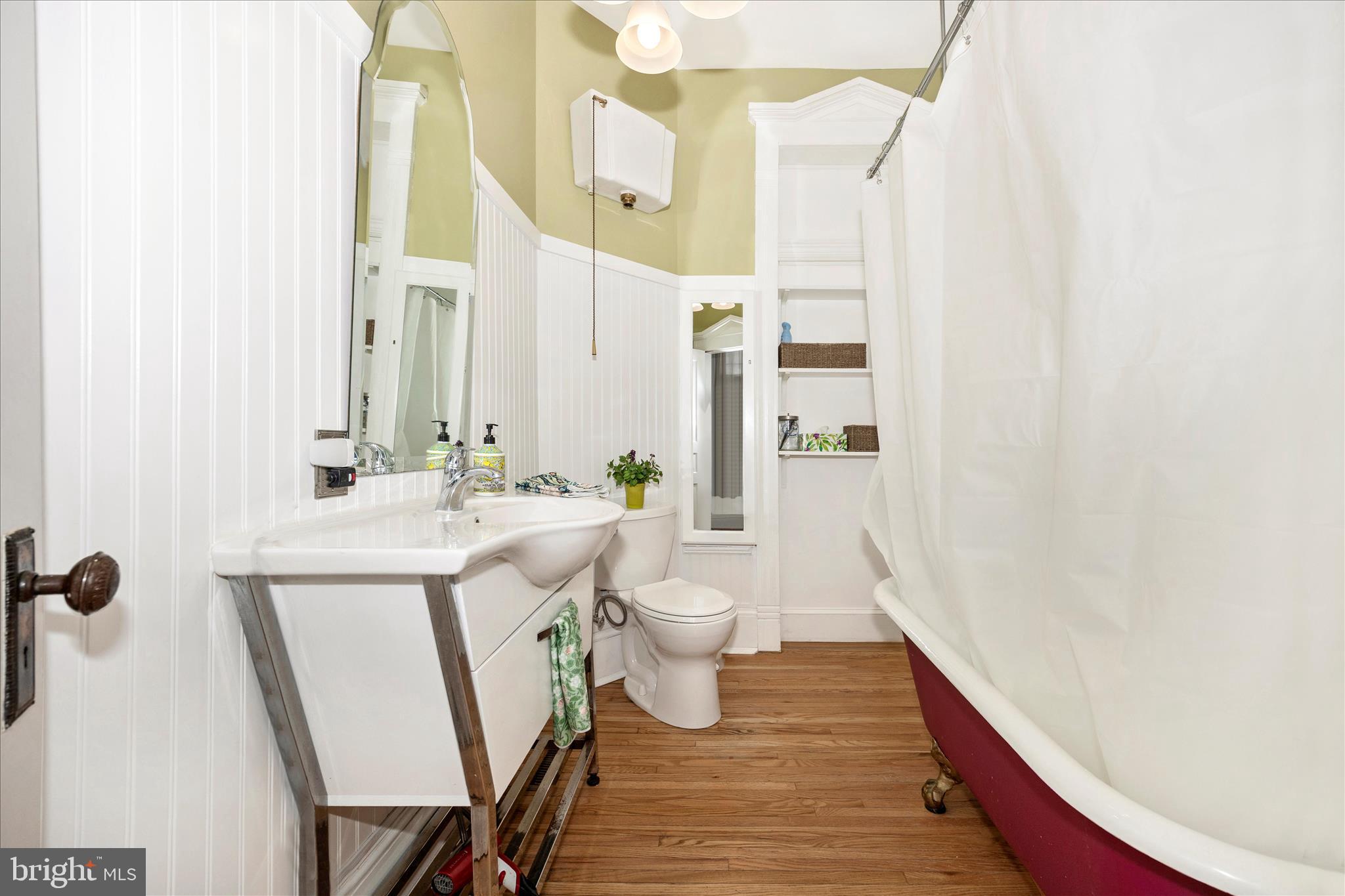 MIDDLETOWN - Residential