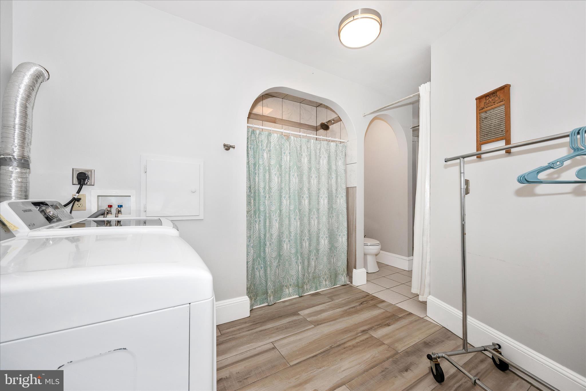 MIDDLETOWN - Residential