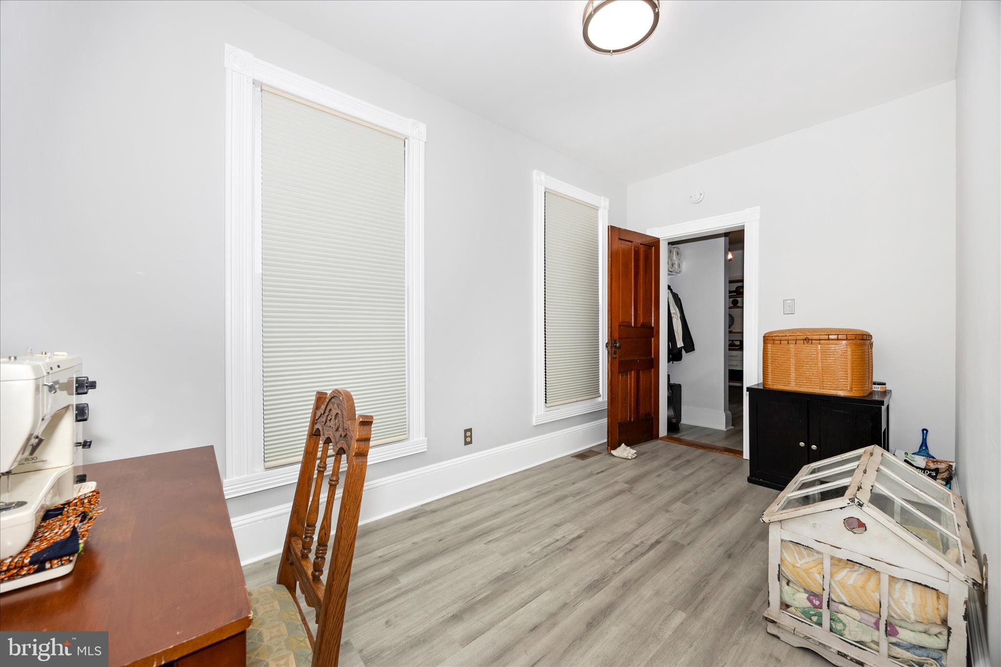 MIDDLETOWN - Residential