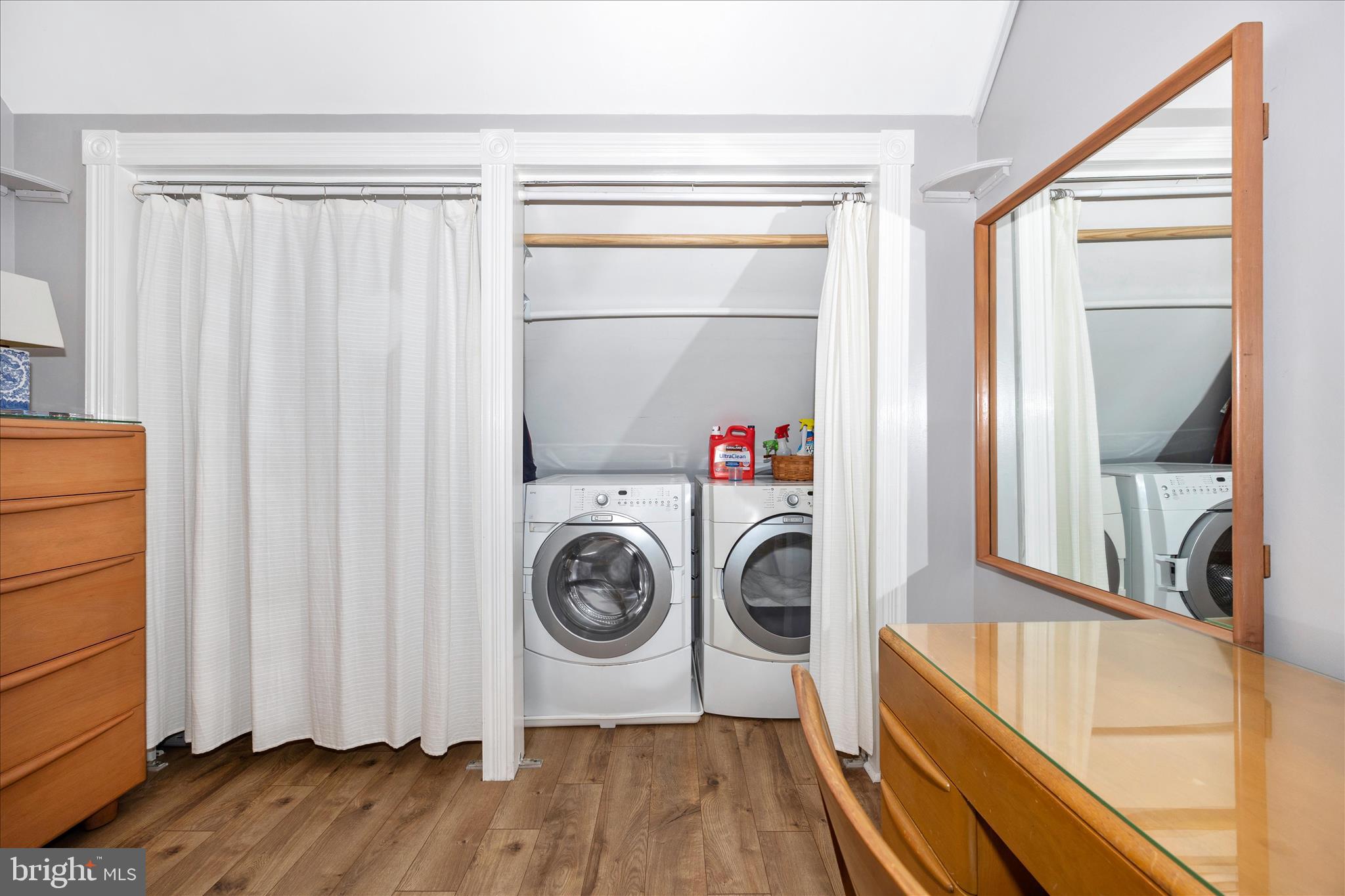 MIDDLETOWN - Residential