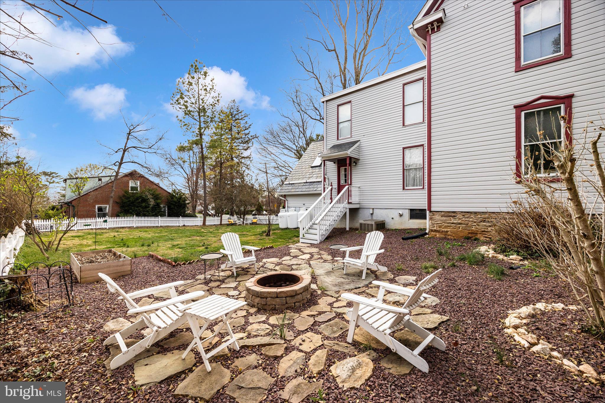 MIDDLETOWN - Residential