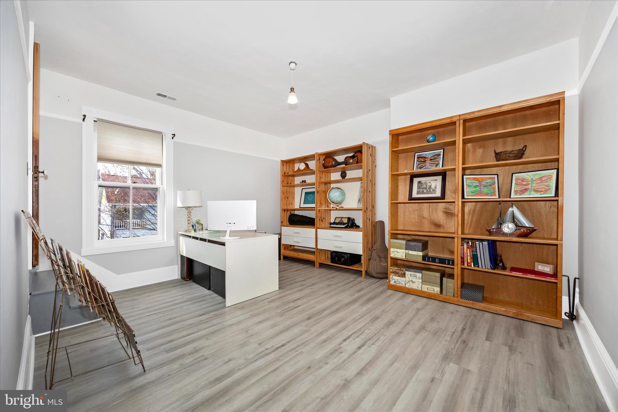 MIDDLETOWN - Residential