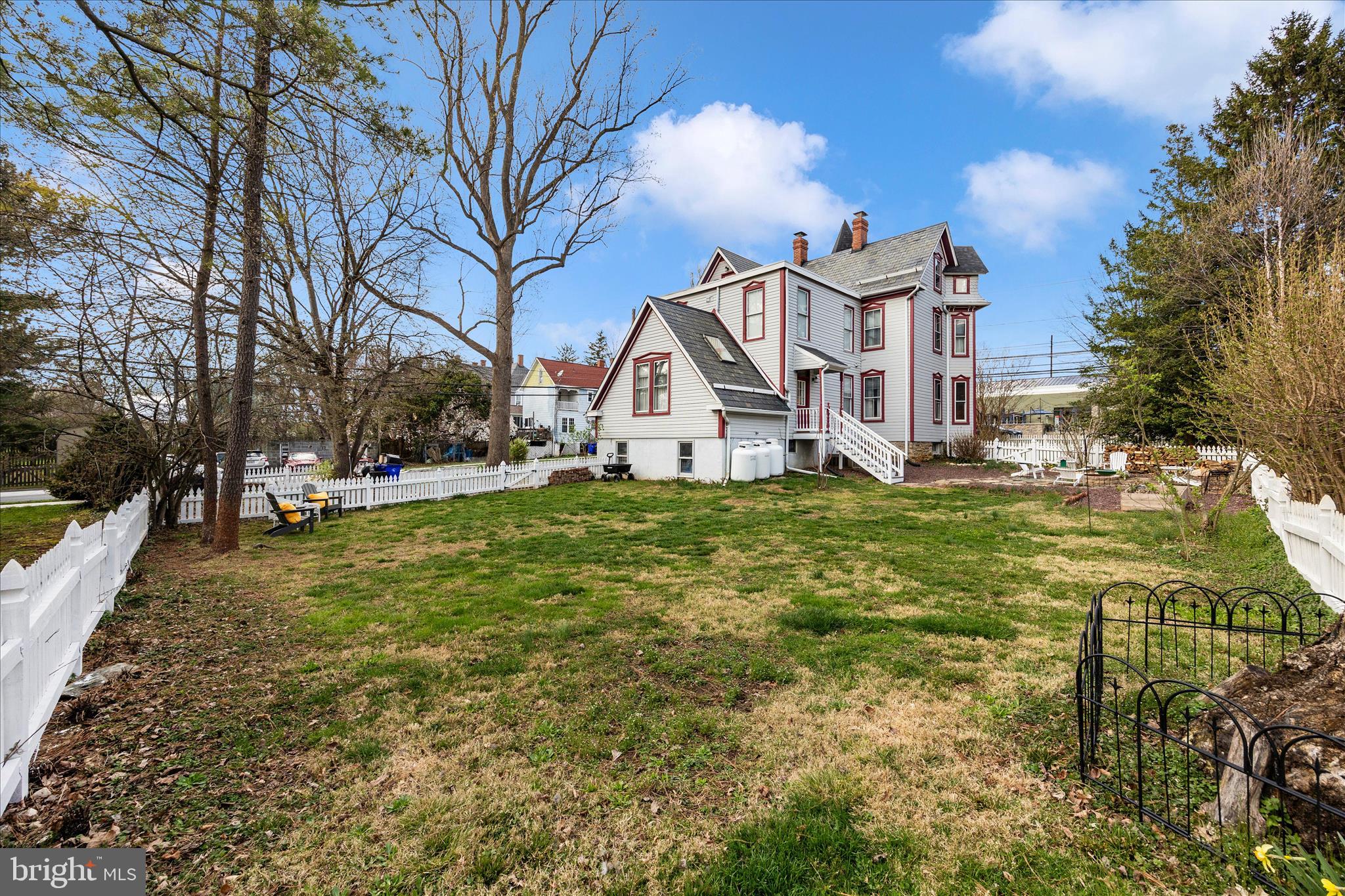 MIDDLETOWN - Residential