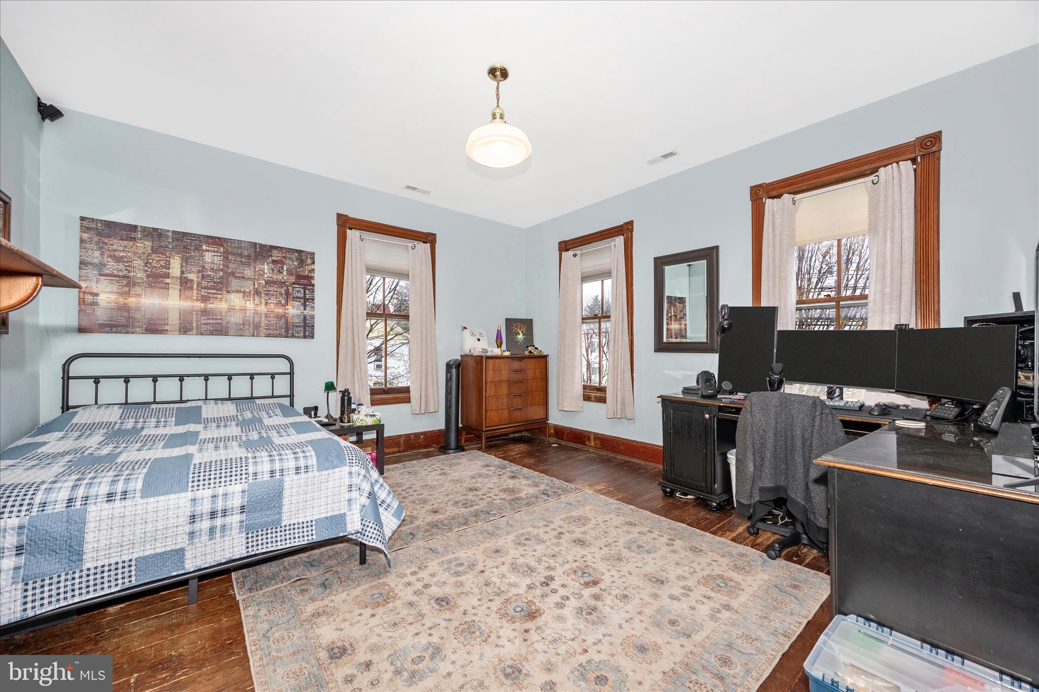 MIDDLETOWN - Residential