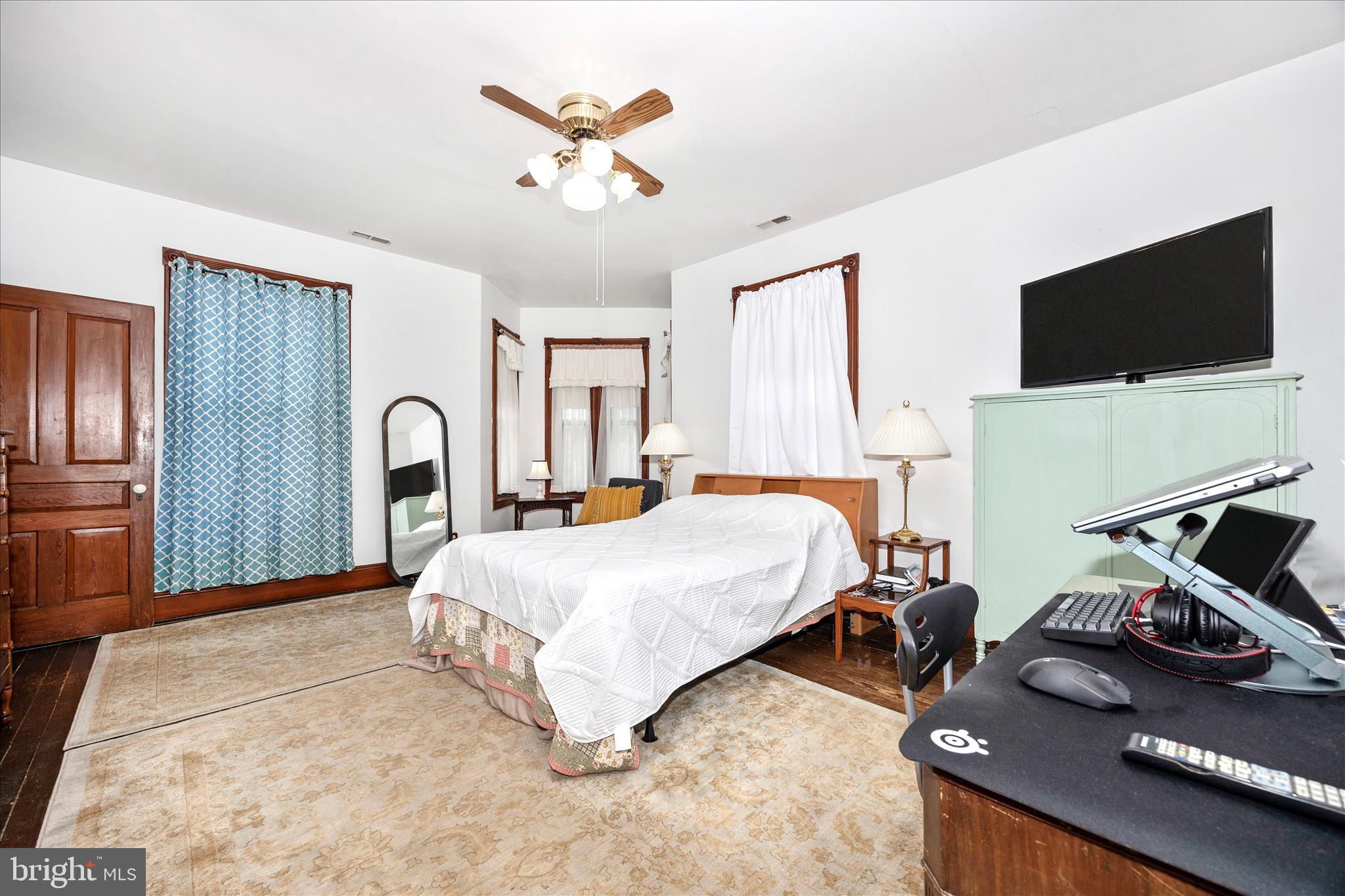 MIDDLETOWN - Residential