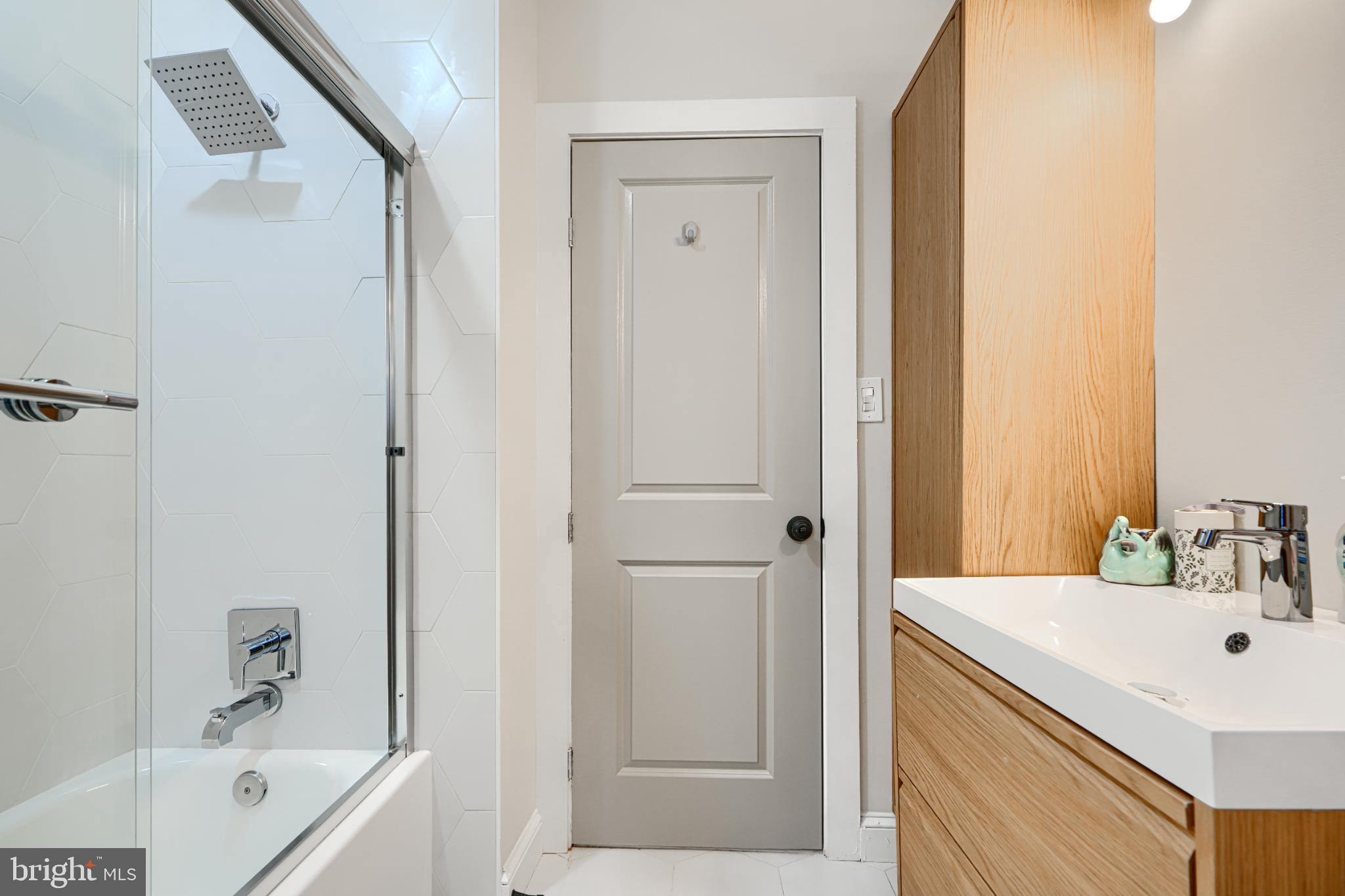 PATTERSON PLACE - Residential Lease