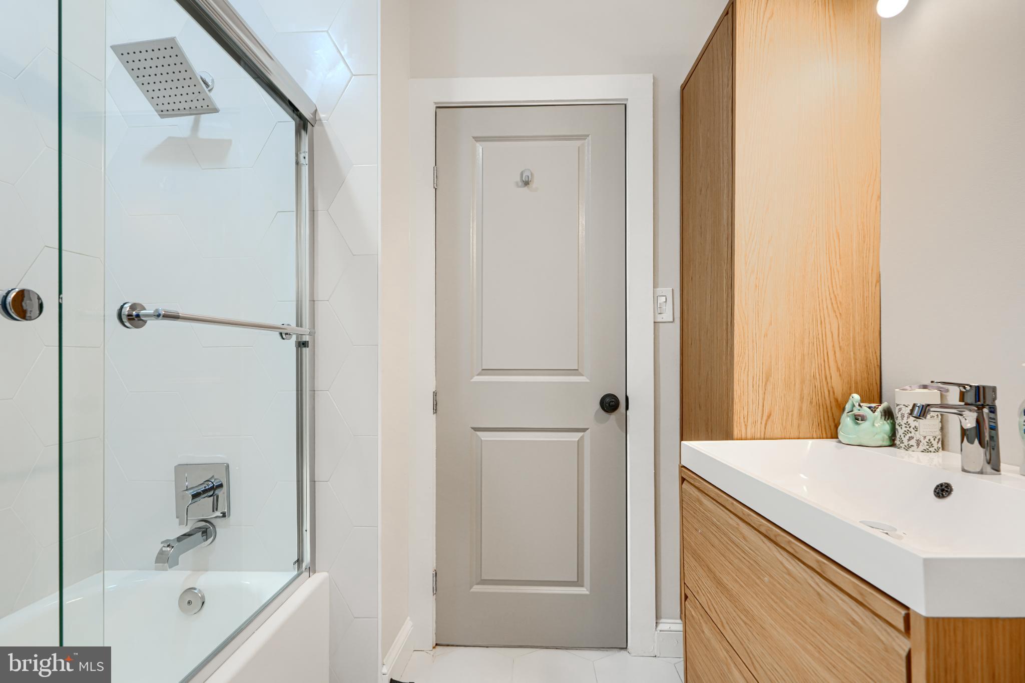 PATTERSON PLACE - Residential Lease