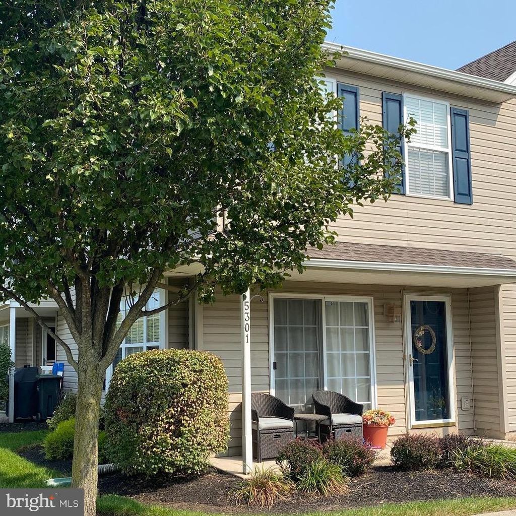 Photo of 5301 Drawbridge Court SE, ROYERSFORD, PA 19468 (MLS # PAMC2158266)