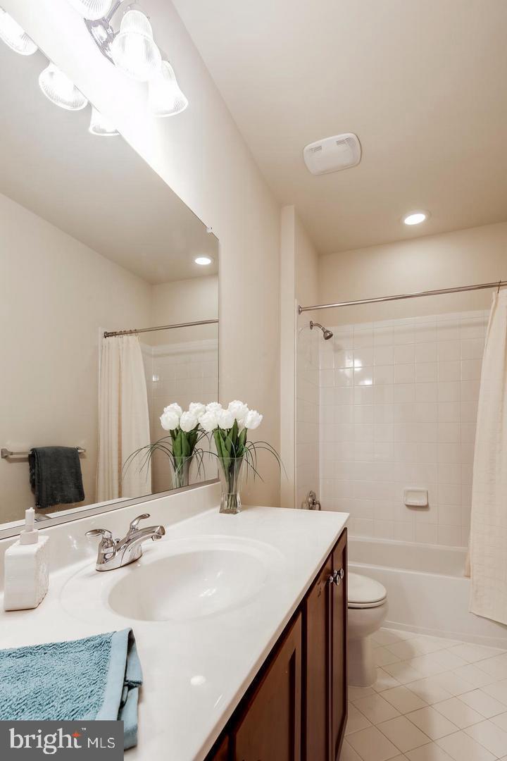 MAPLE LAWN - Residential Lease