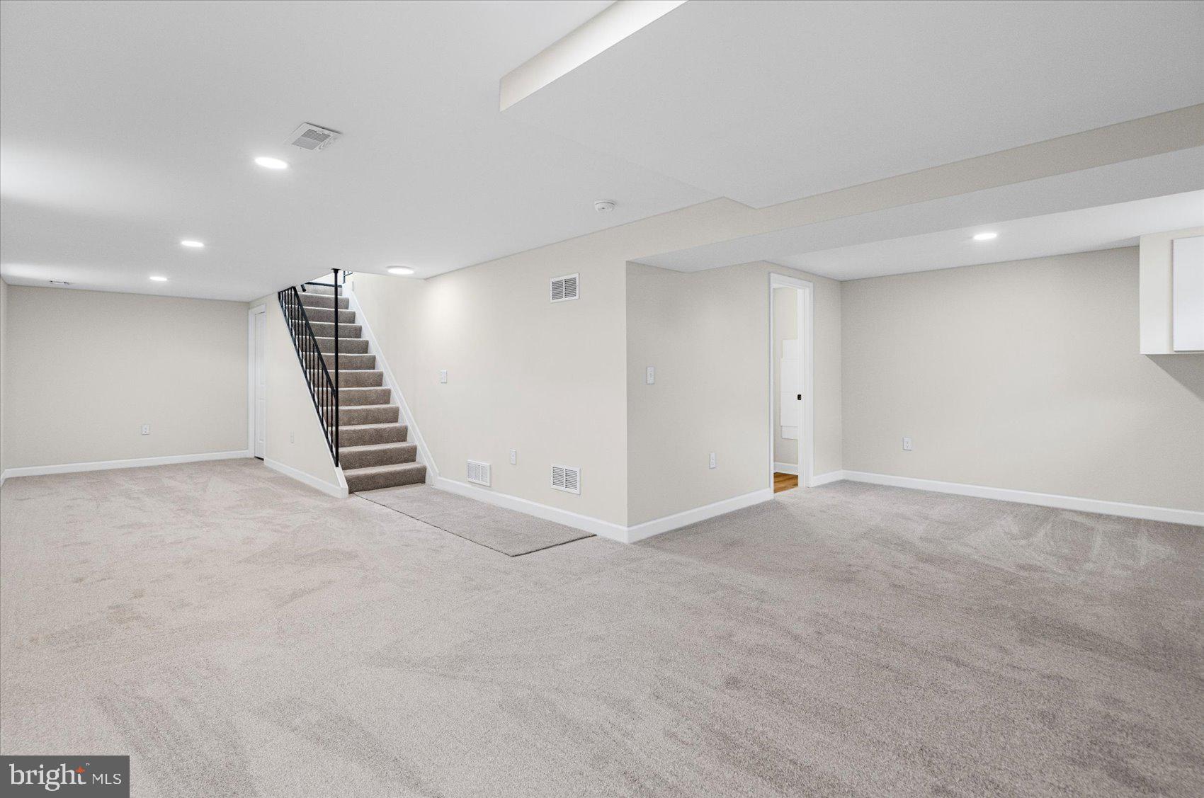 SUBURBIA - Residential