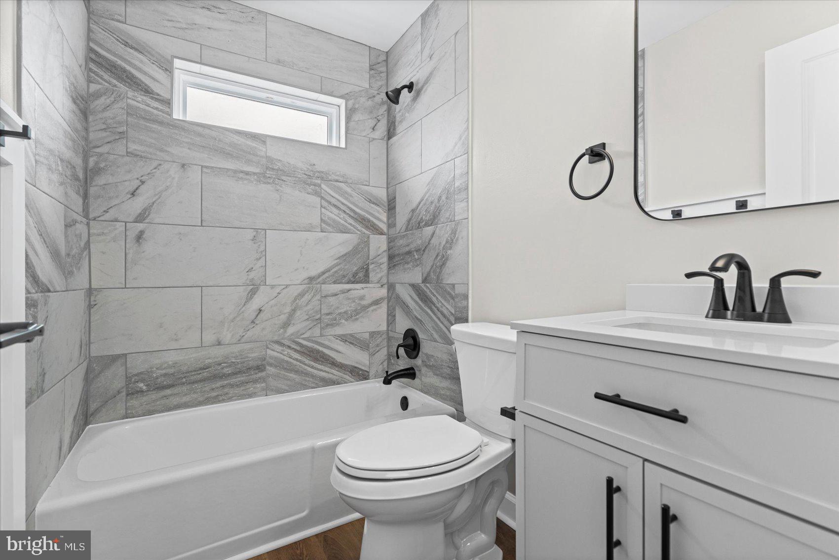 SUBURBIA - Residential