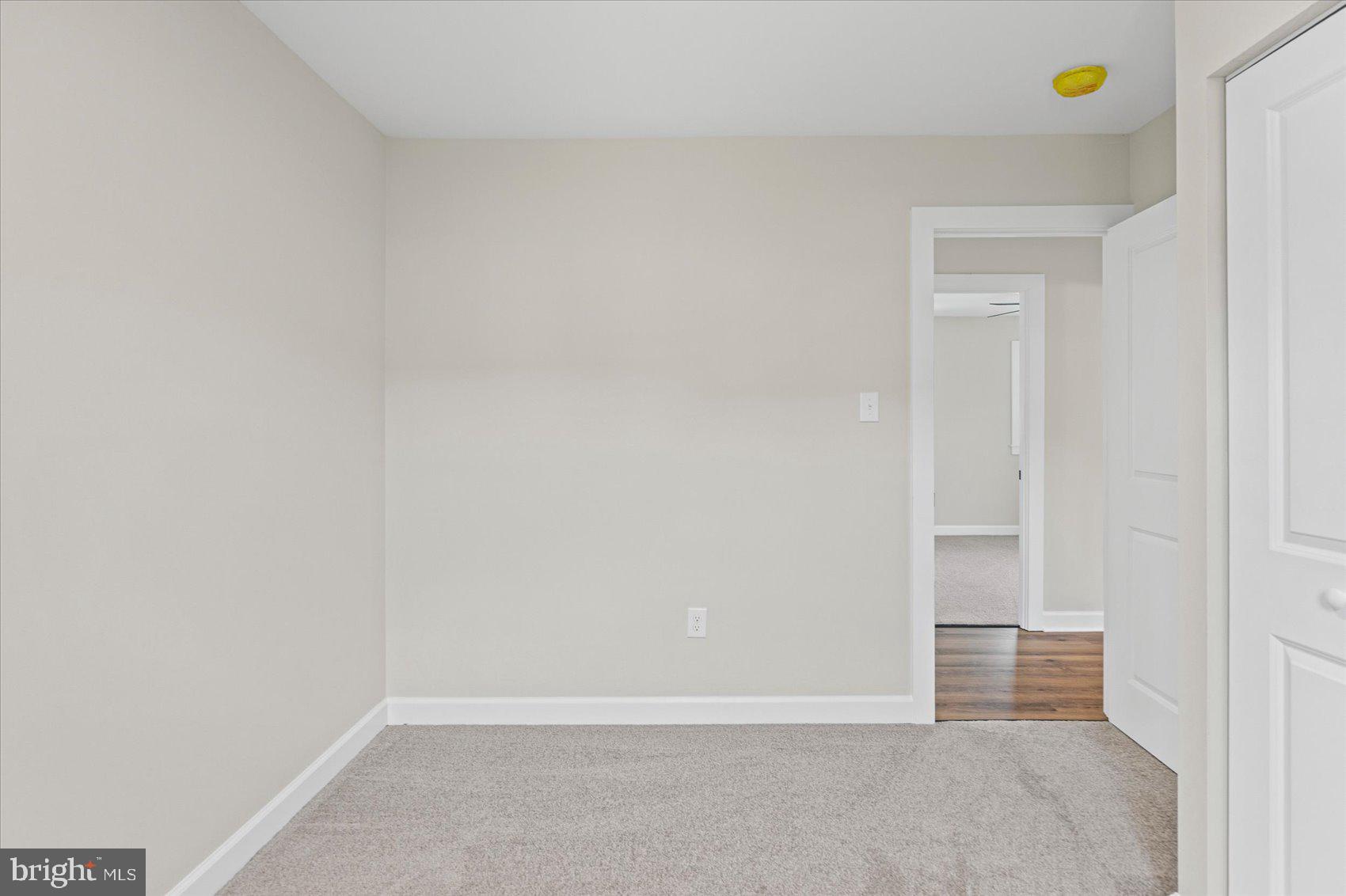 SUBURBIA - Residential