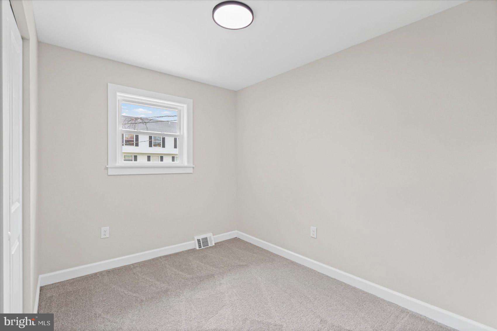 SUBURBIA - Residential