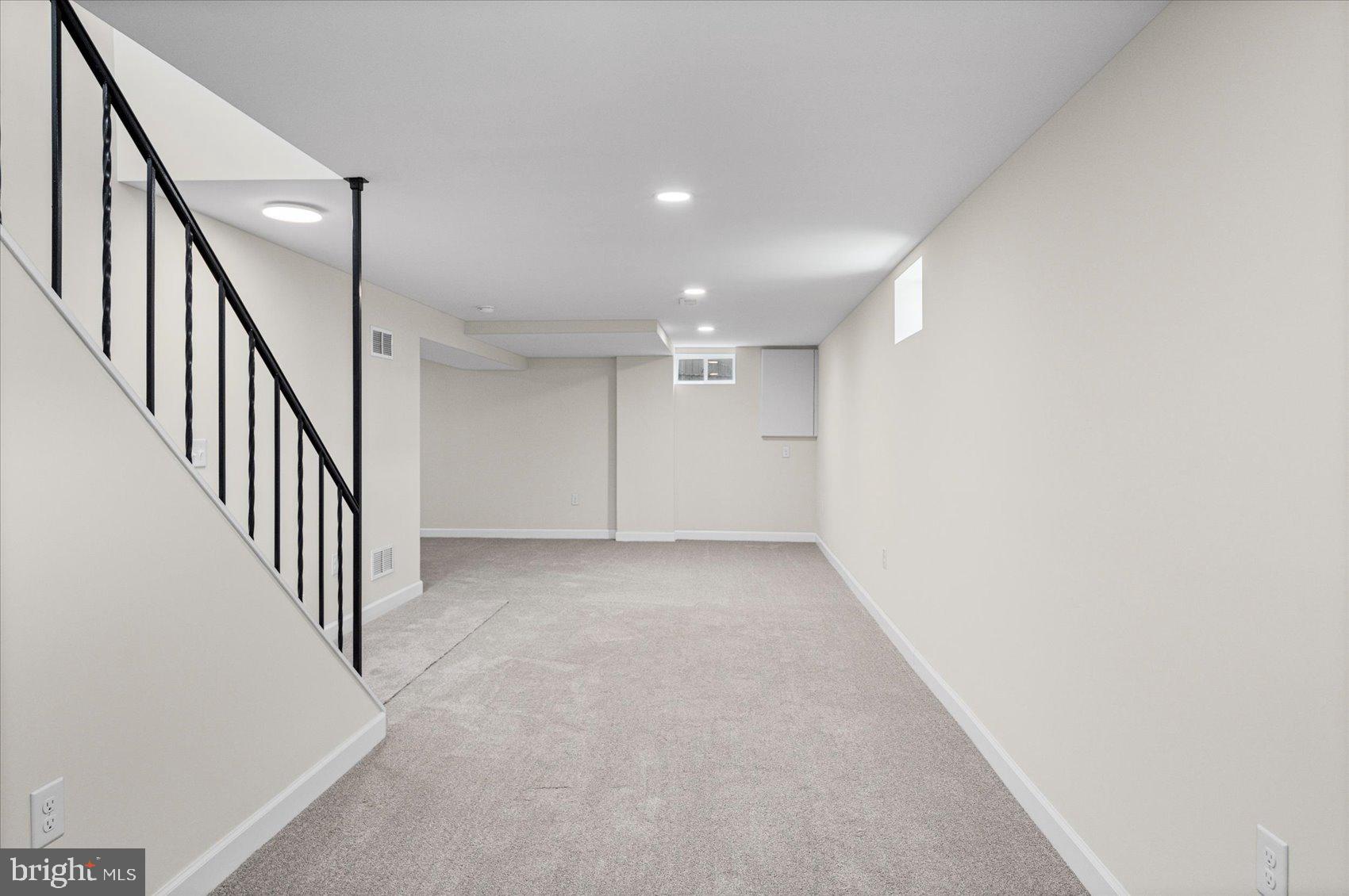 SUBURBIA - Residential