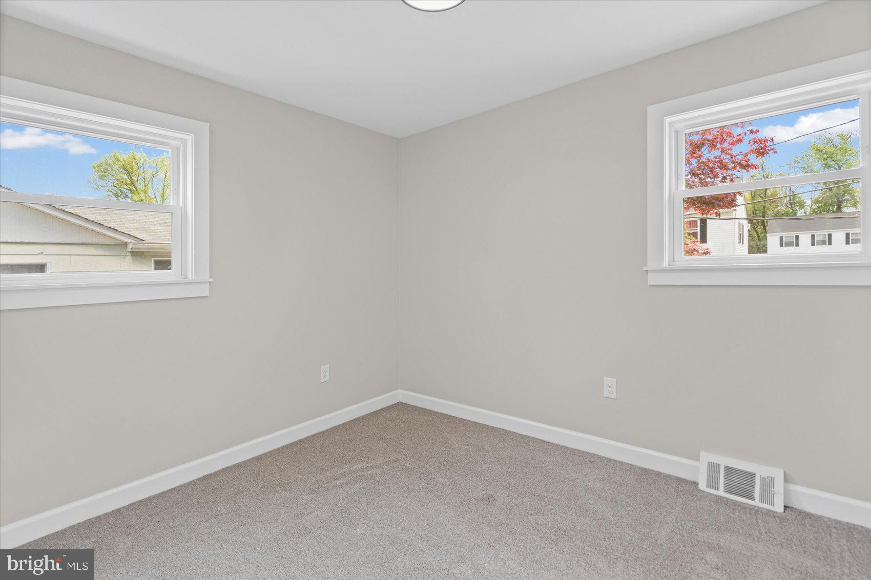 SUBURBIA - Residential